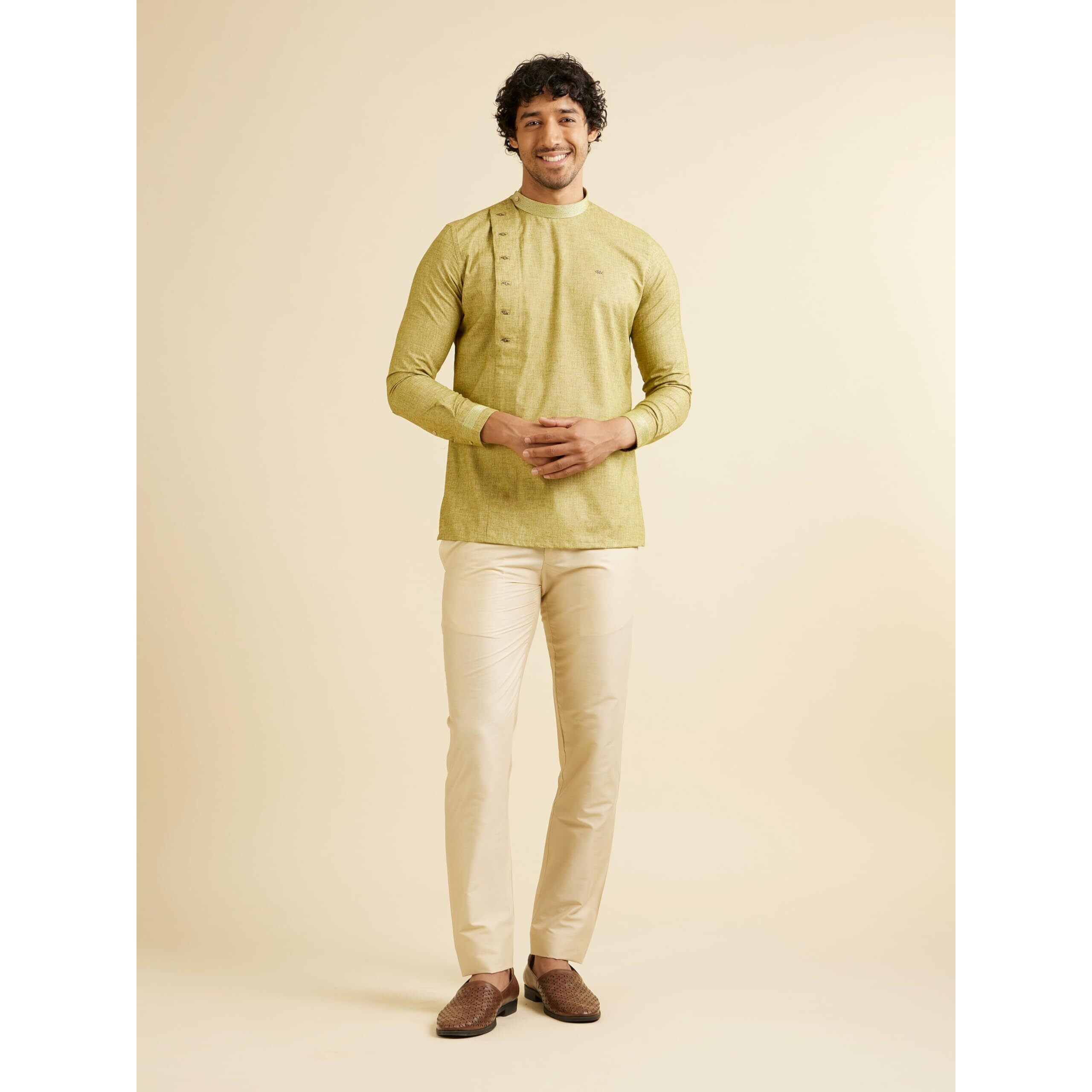 Manyavar Men's Viscose Blend Solid Side Open Short Kurta (L. Green,M)