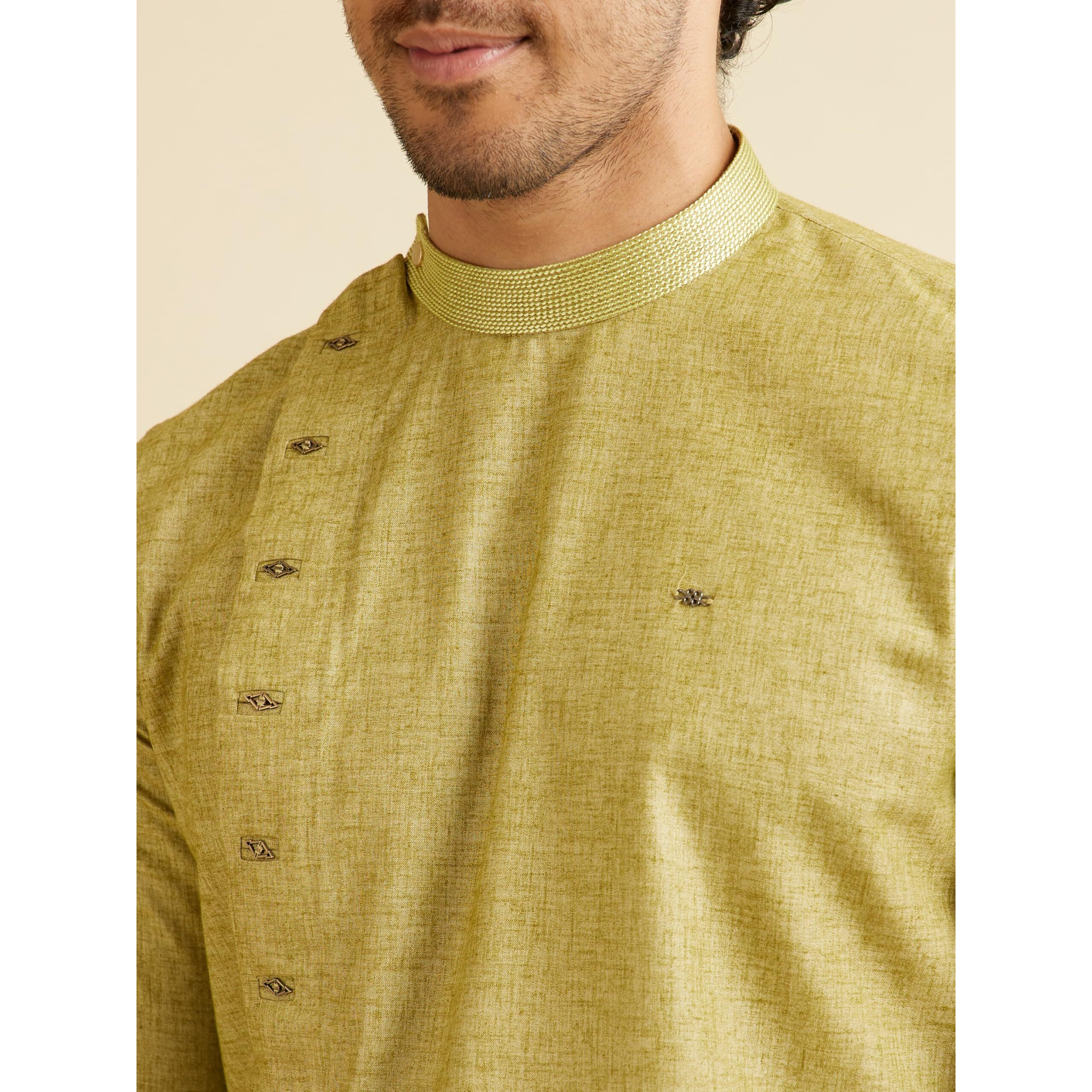 Manyavar Men's Viscose Blend Solid Side Open Short Kurta (L. Green,M)