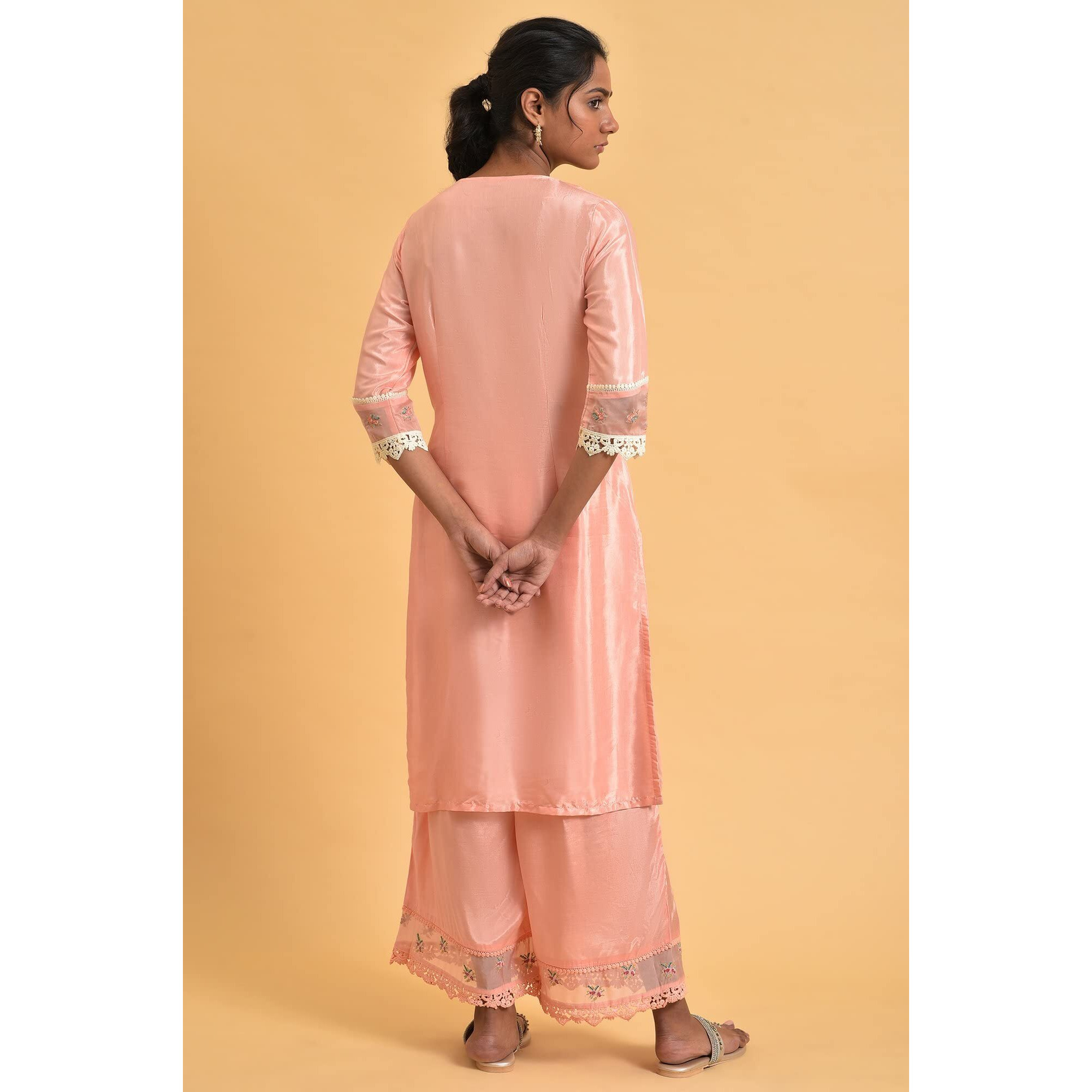 W For Woman Pink Embroidered Shantun Festive Kurta_23Few18646-218837_S