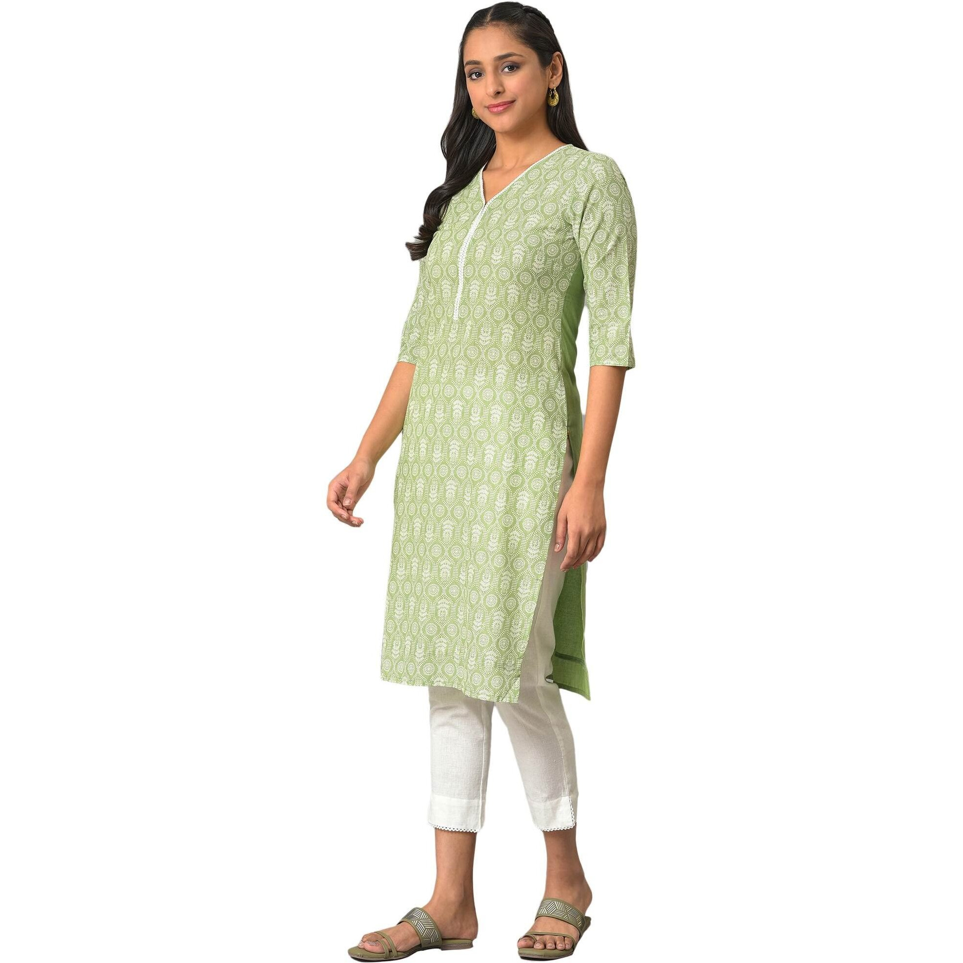 Aurelia Women's Floral Printed Printed Regular Green Cotton Kurta