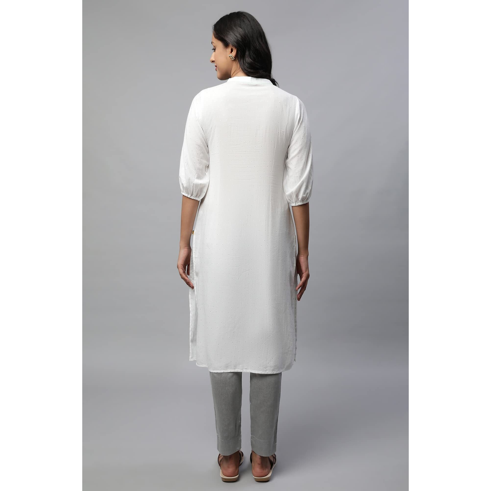 White Embroidered Plus Size Straight Kurta