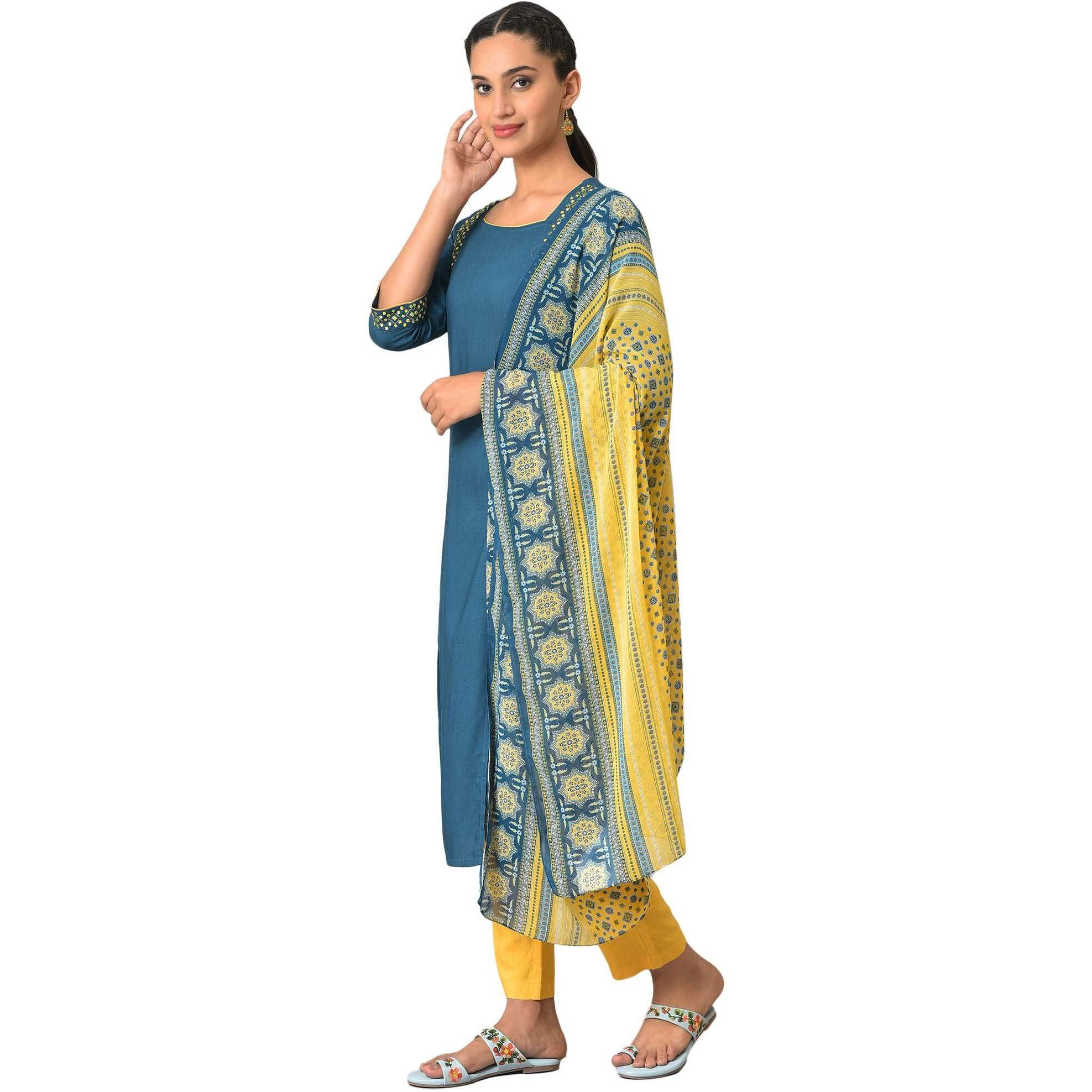 Aurelia Geometric Printed Blue Thread Embroidered Kurta Dupatta Bottomwear