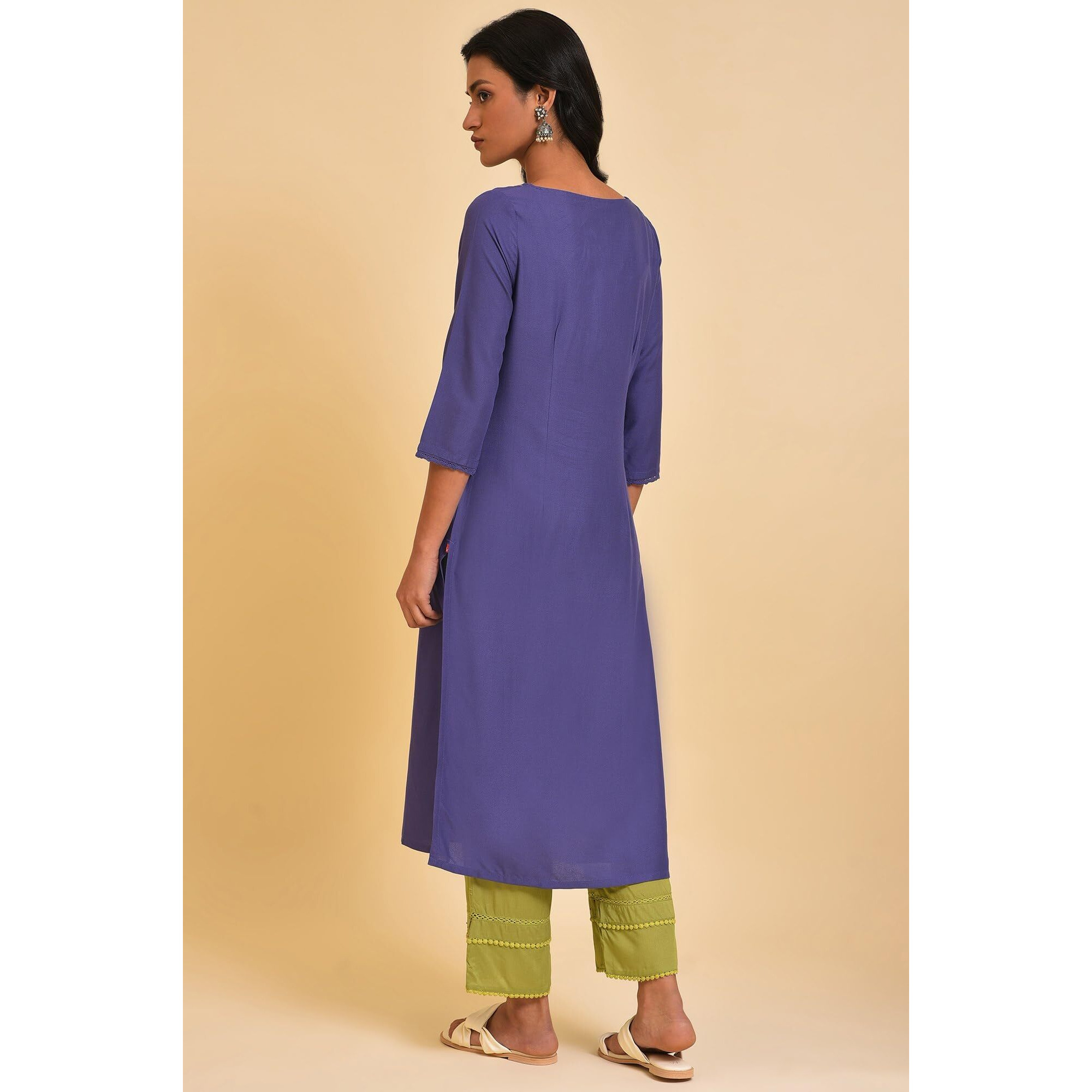 W For Woman Purple Straight Kurta With Embroidered Yoke (Size Xl)-23Few19436-219295