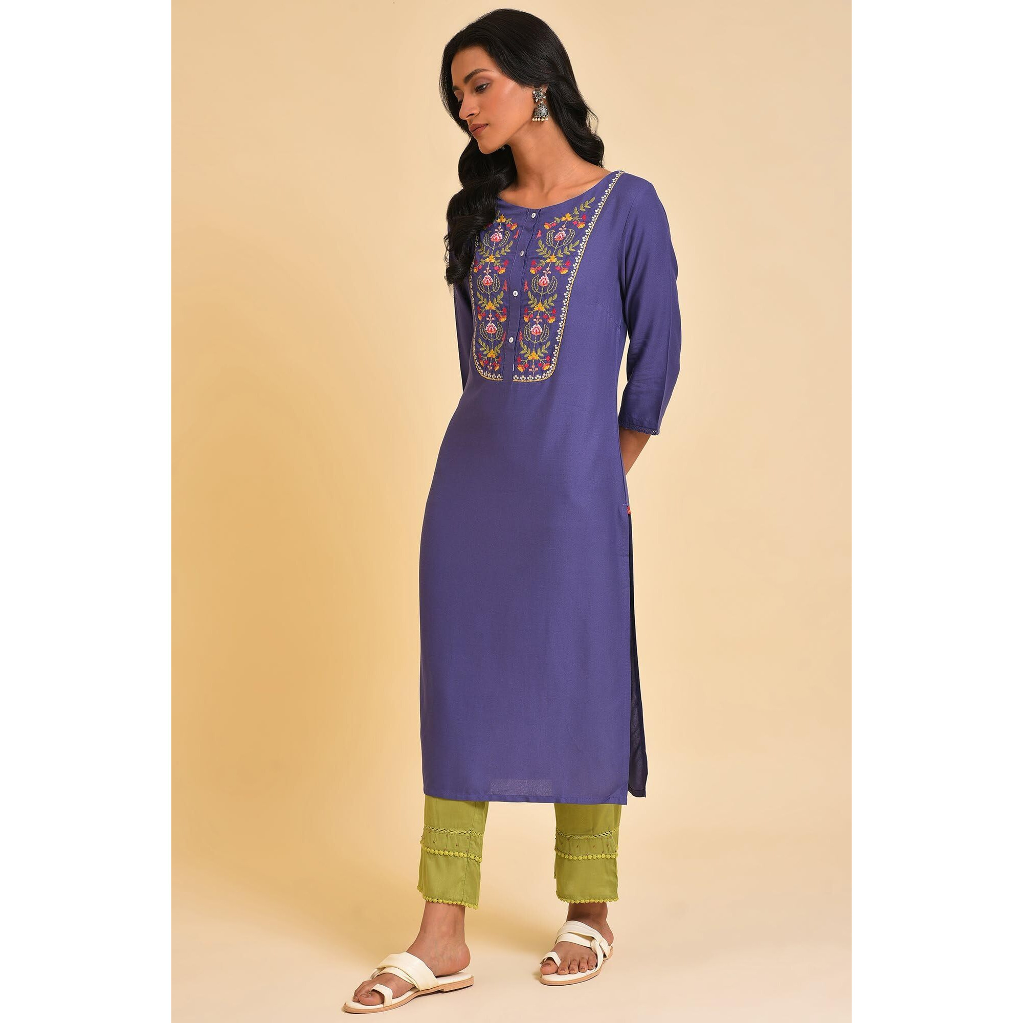W For Woman Purple Straight Kurta With Embroidered Yoke (Size Xl)-23Few19436-219295