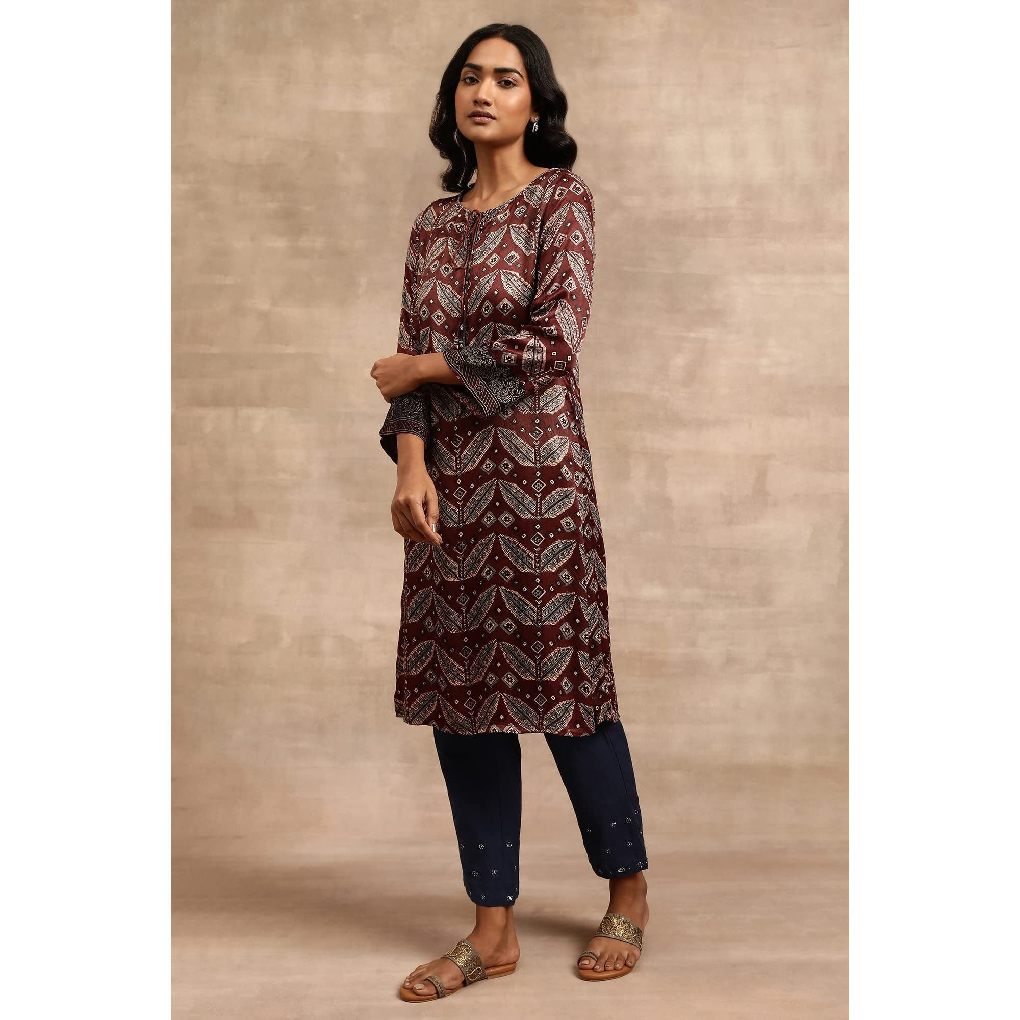 W For Woman Brick Red Ajrakh Kurta In Lustrous Satin_23Maf11645-910719_S