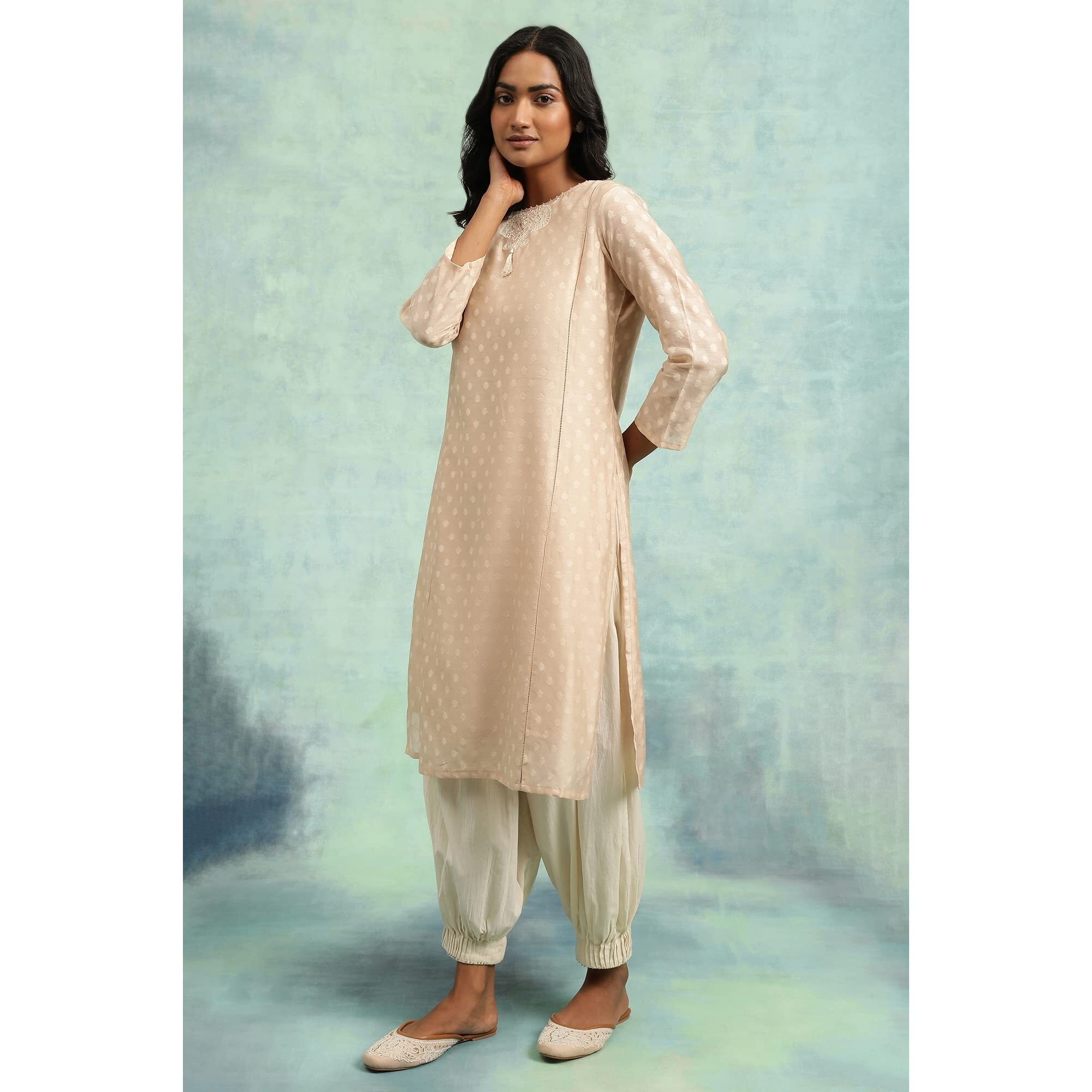 W For Woman Pink Cotton Silk Dobby Kurta With Embroidery_23Maf11604-930223_Xs
