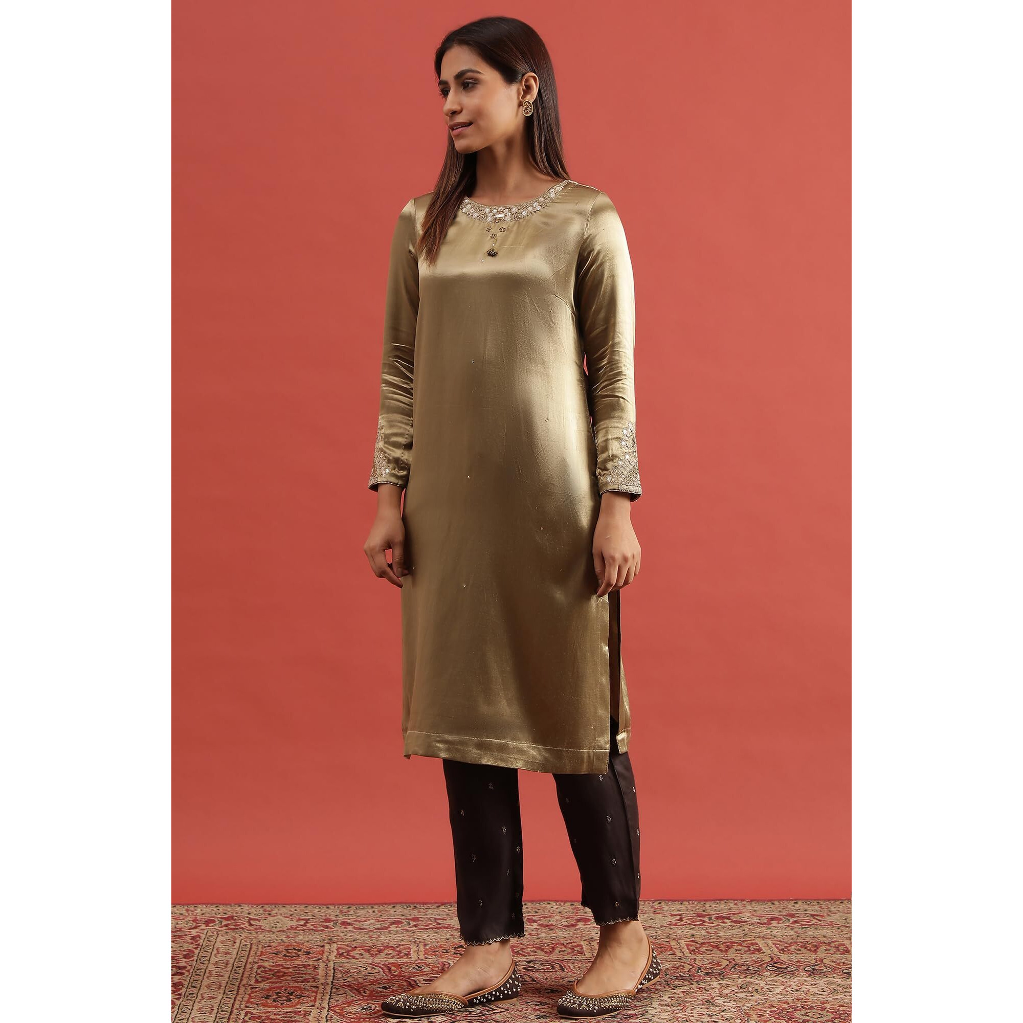 Folksong Women's Green Embroidered Straight Kurta In Mushroo (Size M)-23Maf11666-920738