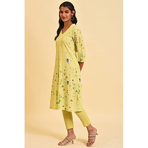 W For Woman Light Green Floral Printed Kurta And Pant Set