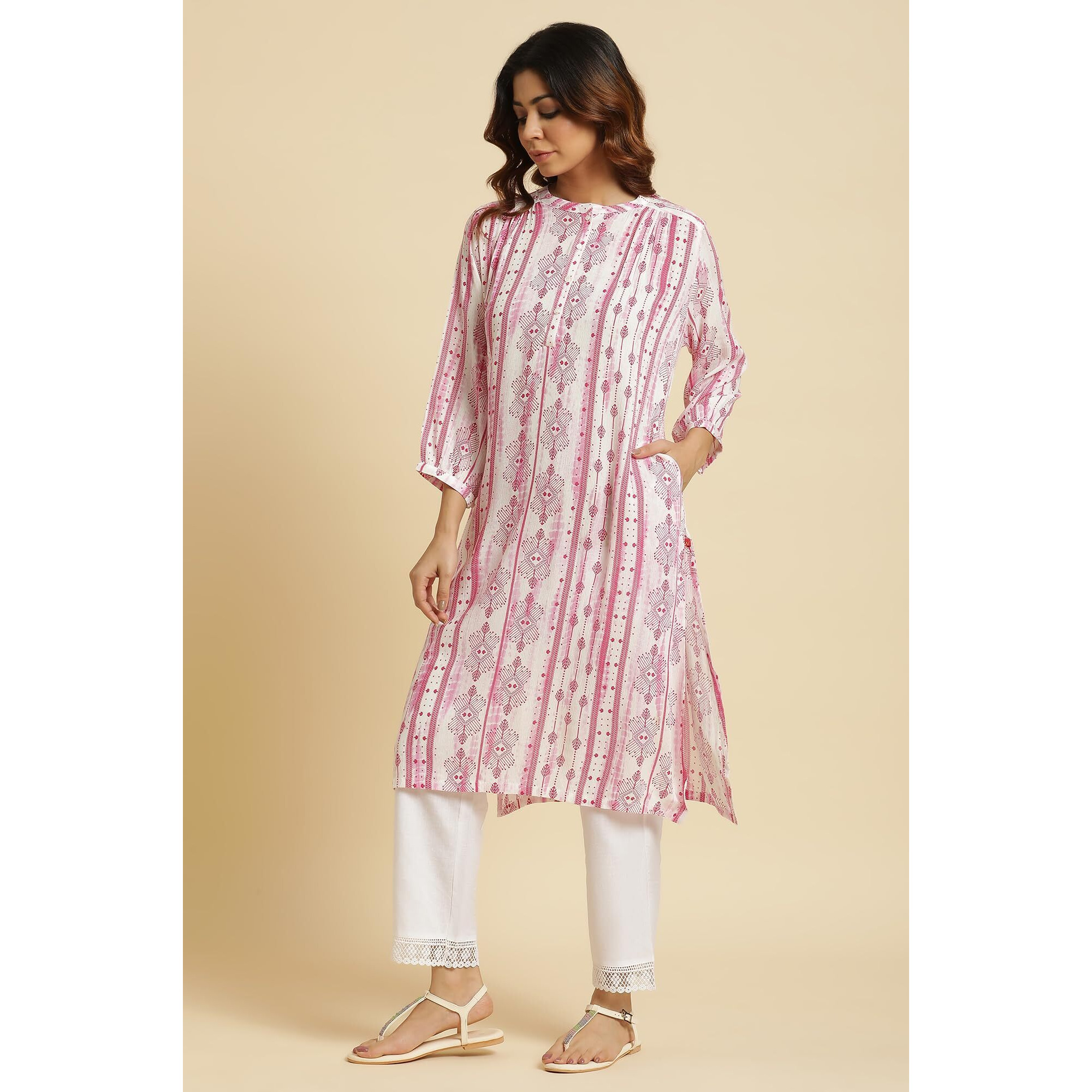 W Geometric Printed Pattern Regular Kurta In Pink For Women