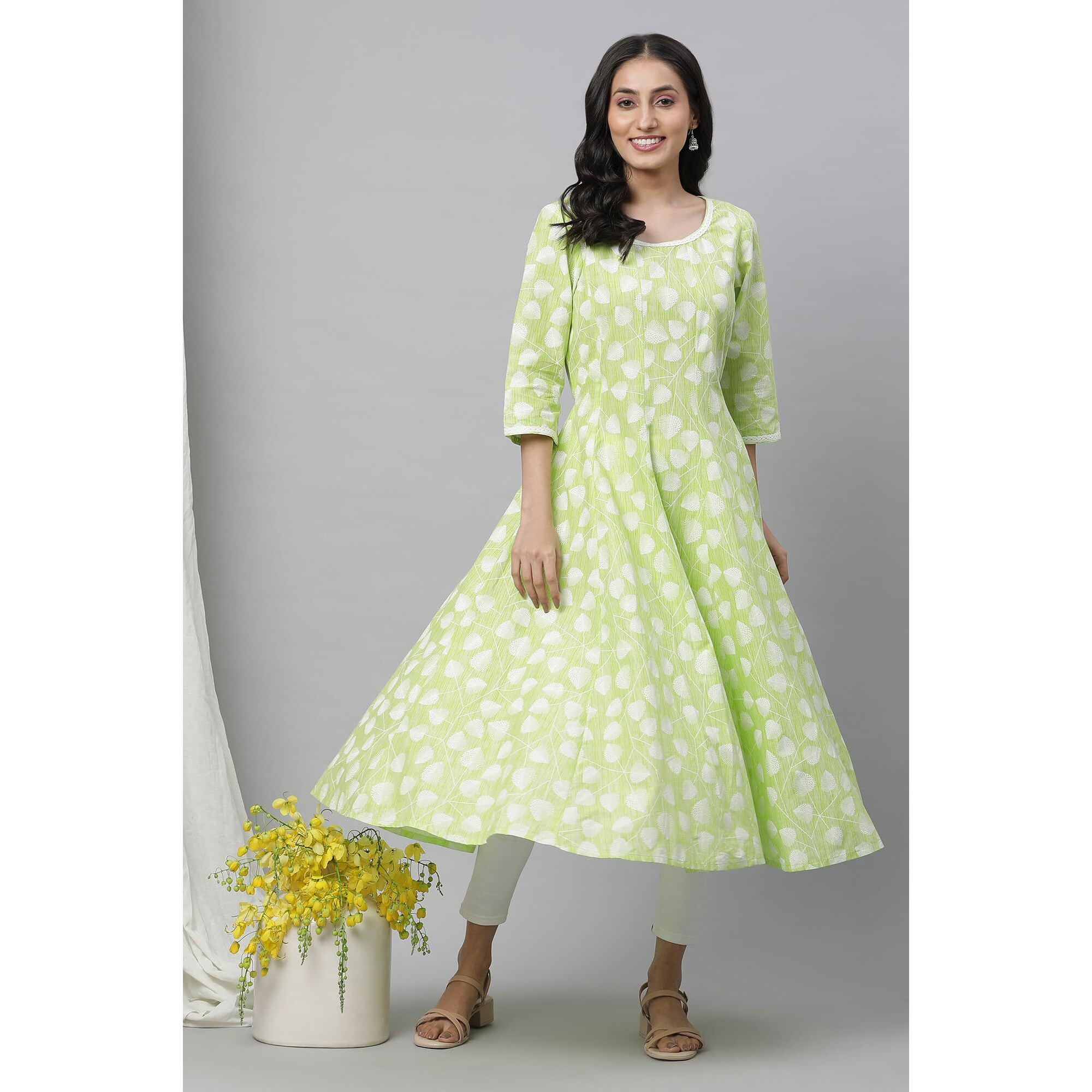 Aurelia Women's Green Leaf Print Cotton Anarkali Kurta