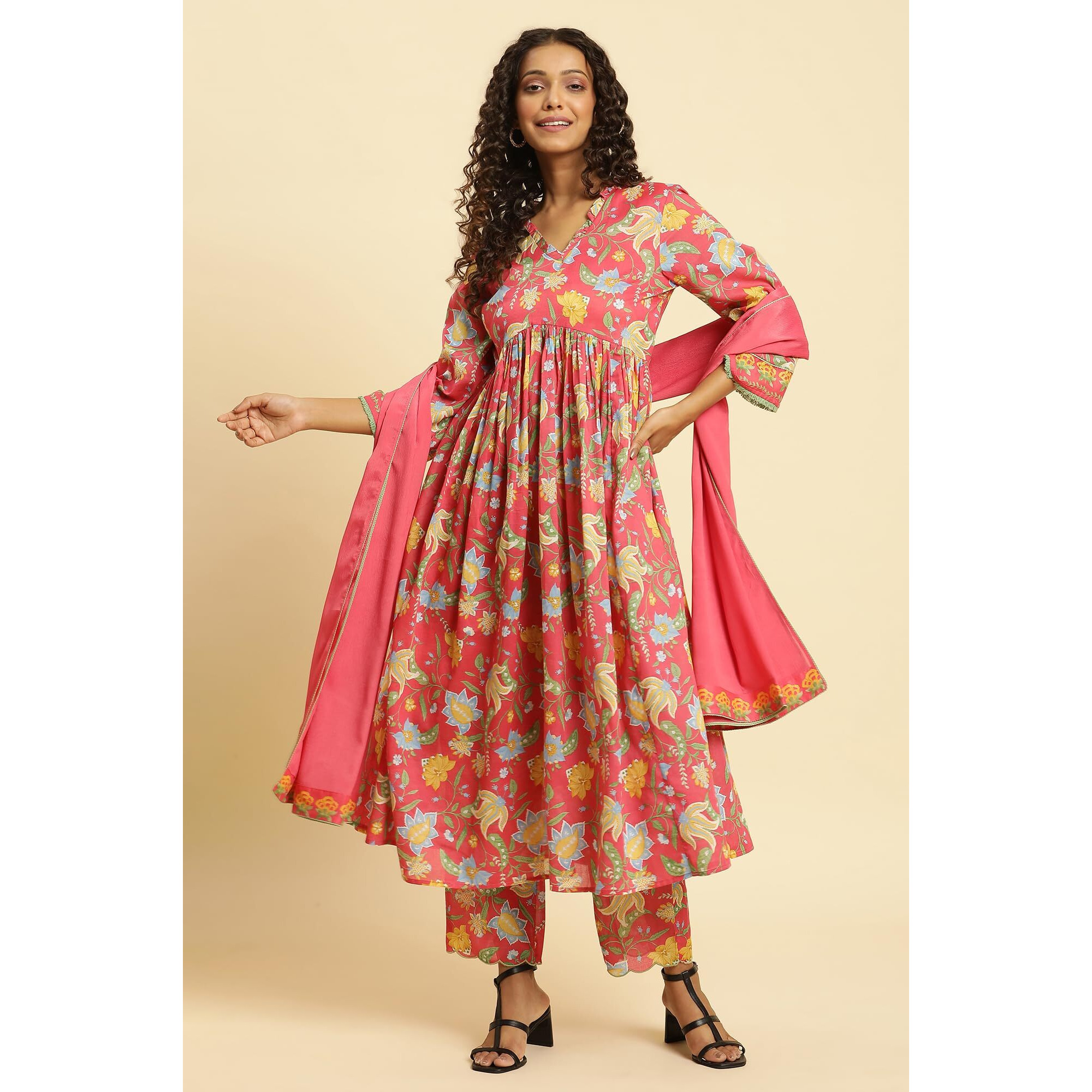 W Women's Red Floral Printed Cotton Kurta Dupatta Bottomwear With Lace