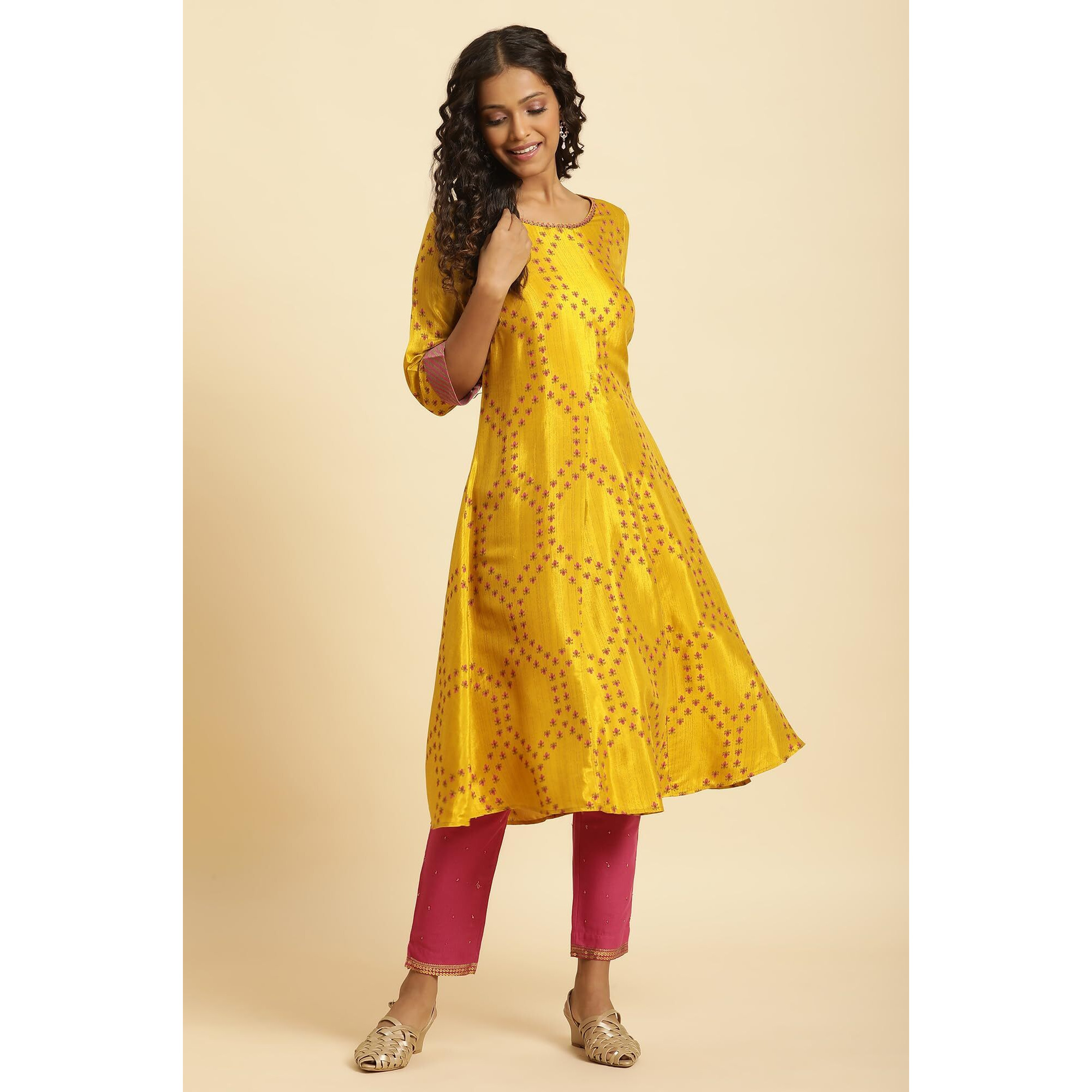 W For Woman Yellow Geometric Printed A-Line Kurta (Size Xl)-23Auw19962-122247