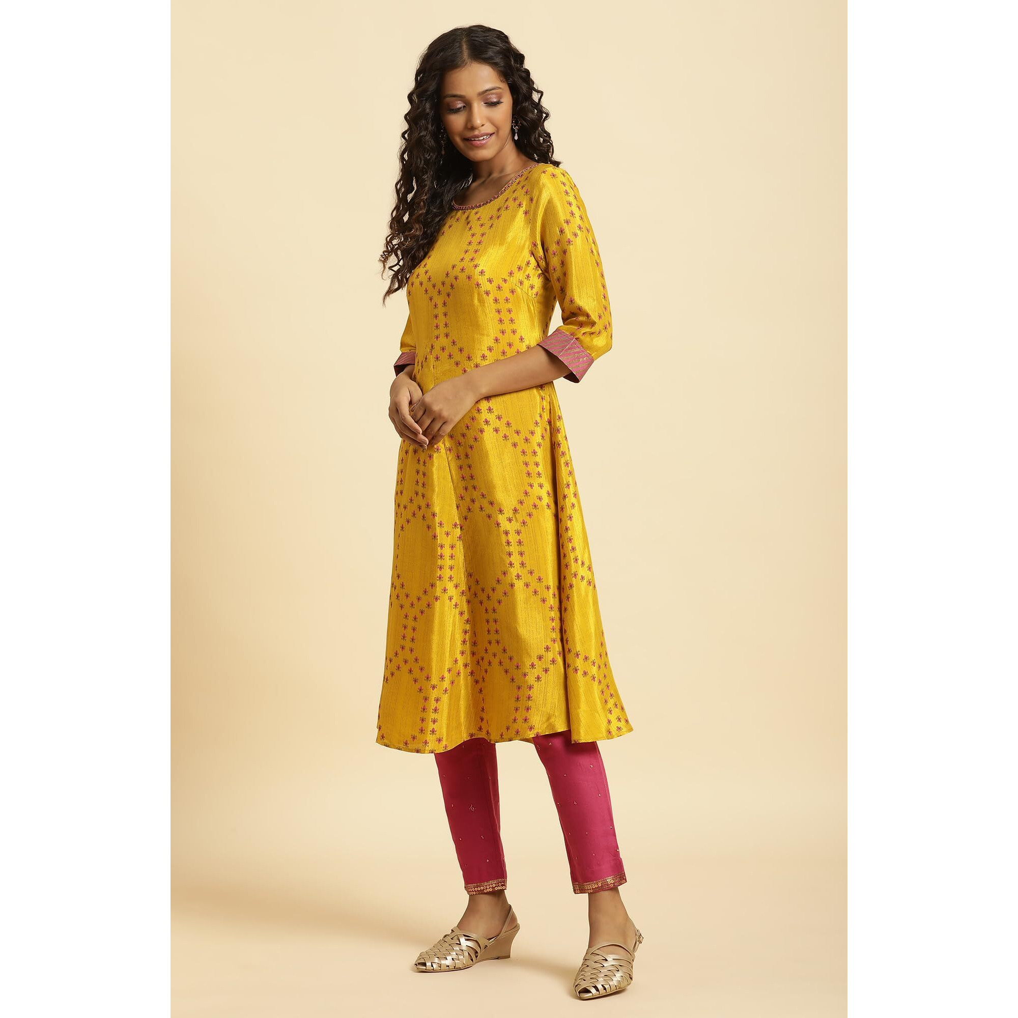 W For Woman Yellow Geometric Printed A-Line Kurta (Size Xl)-23Auw19962-122247
