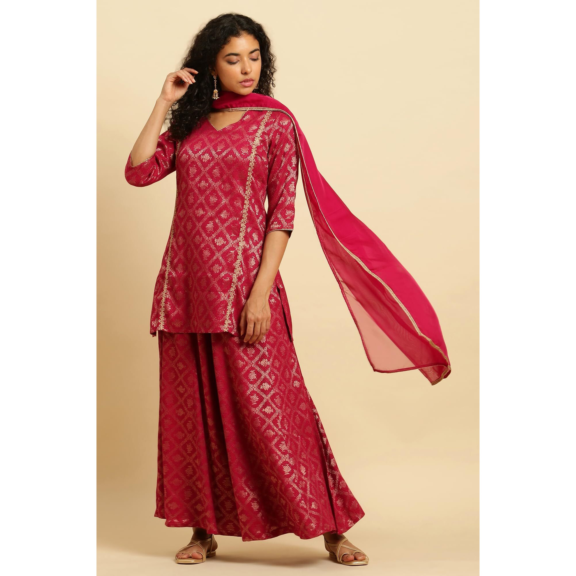 W For Woman Pink Geometric Printed Metallic Embroidered Rayon Kurta Dupatta Bottomwear