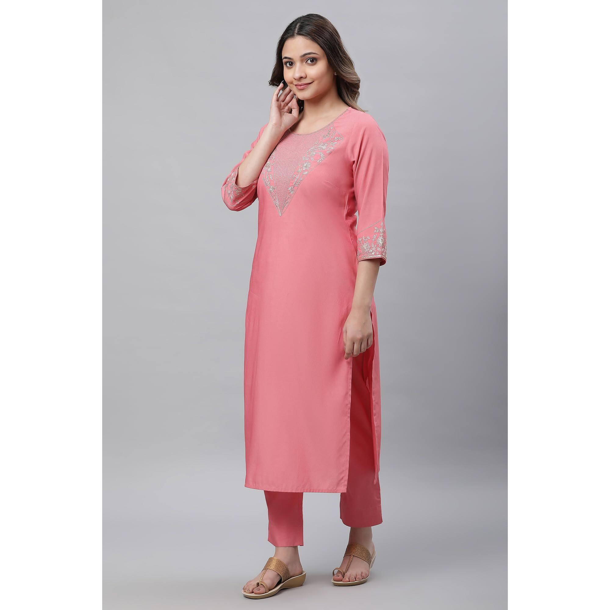 Aurelia Embroidered Pink Blend Zari Kurta Dupatta Bottomwear