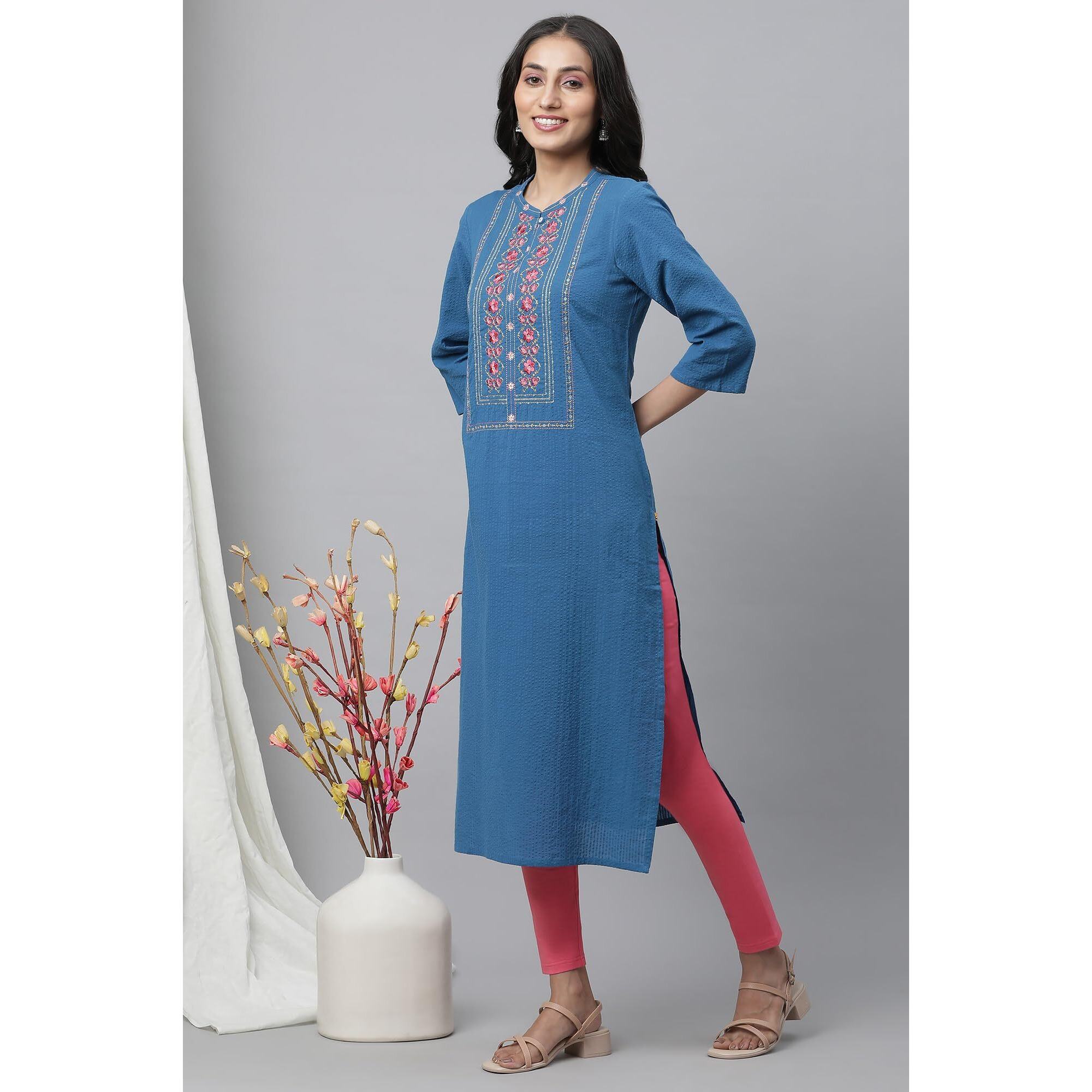Aurelia Women's Blue Floral Printed Printed Thread Work Cotton-Rayon Straight Long Kurta
