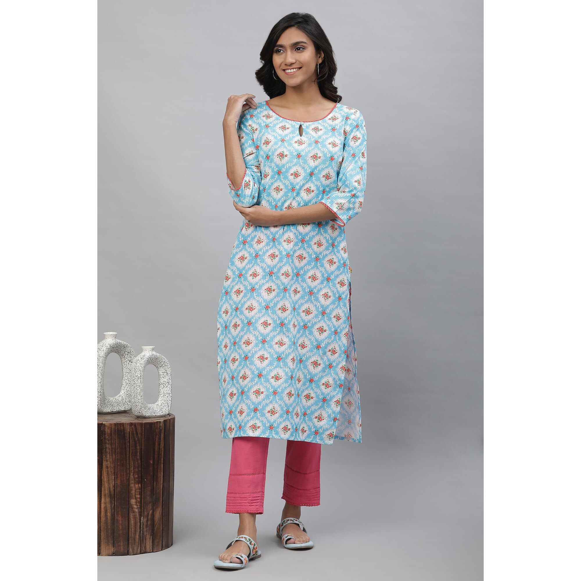 Aurelia Women's Blue Geometric Printed Printed Lace Cotton Straight Long Kurta