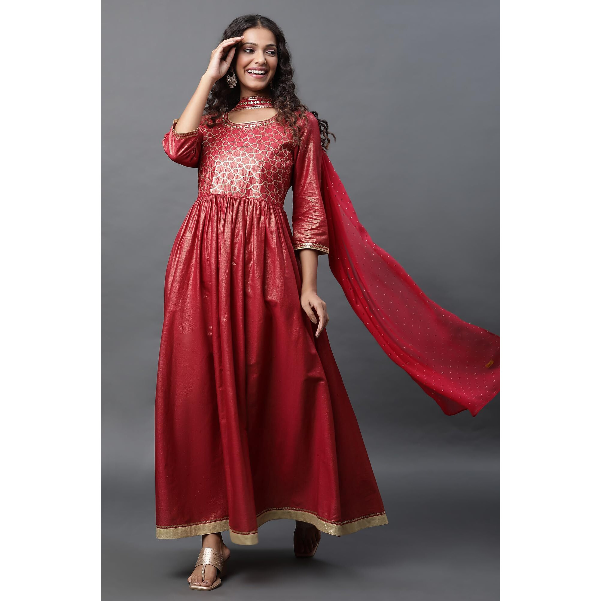 Aurelia Women Maroon Cotton Spray Printed Dress & Dupatta Set (23Auas14585-507713-S)