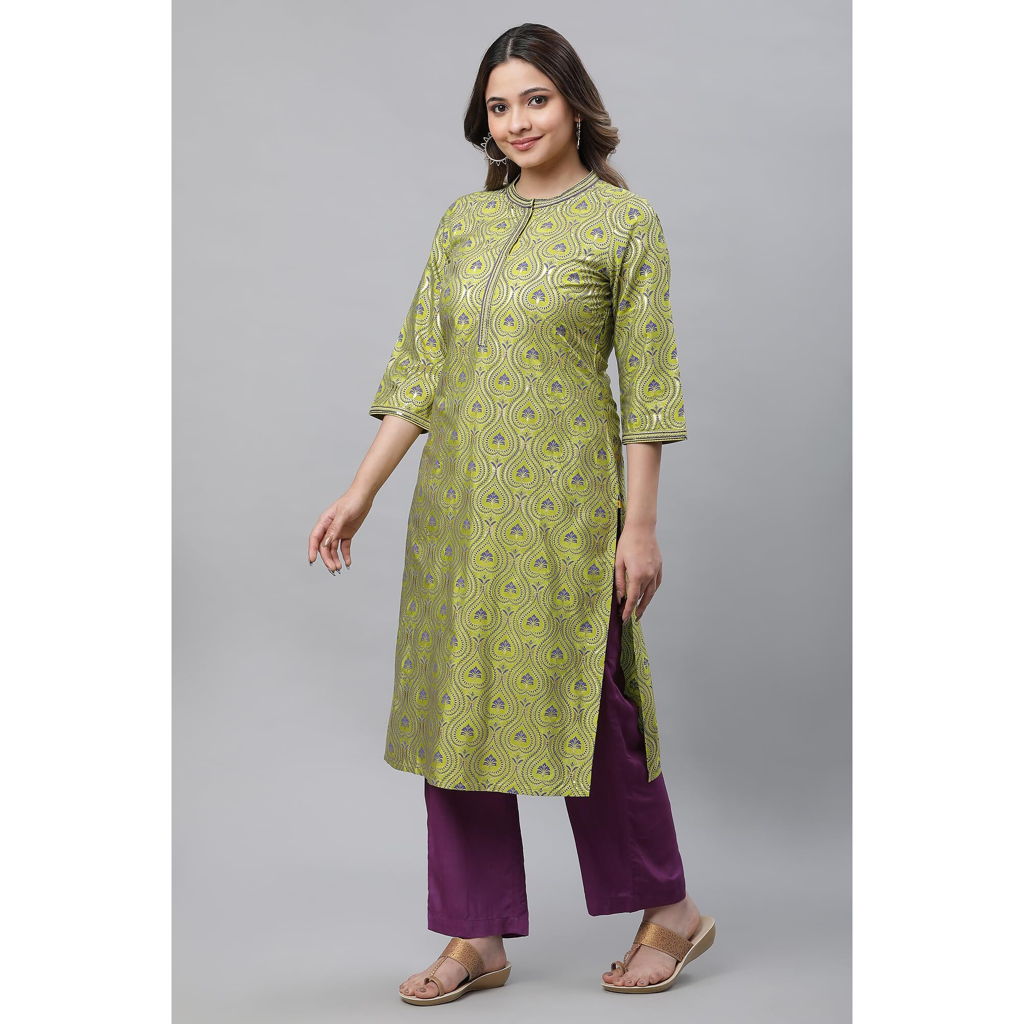 Aurelia Women's Green Embroidered Festive Kurta In Floral Print