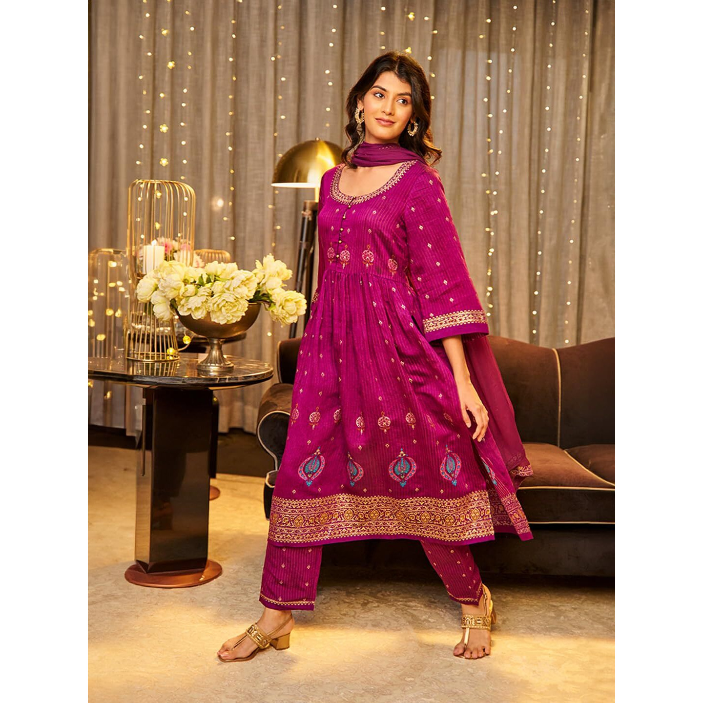 W For Woman Purple Embellished Kurta, Pants And Dupatta Set (Size M)-23Auws10266-122332