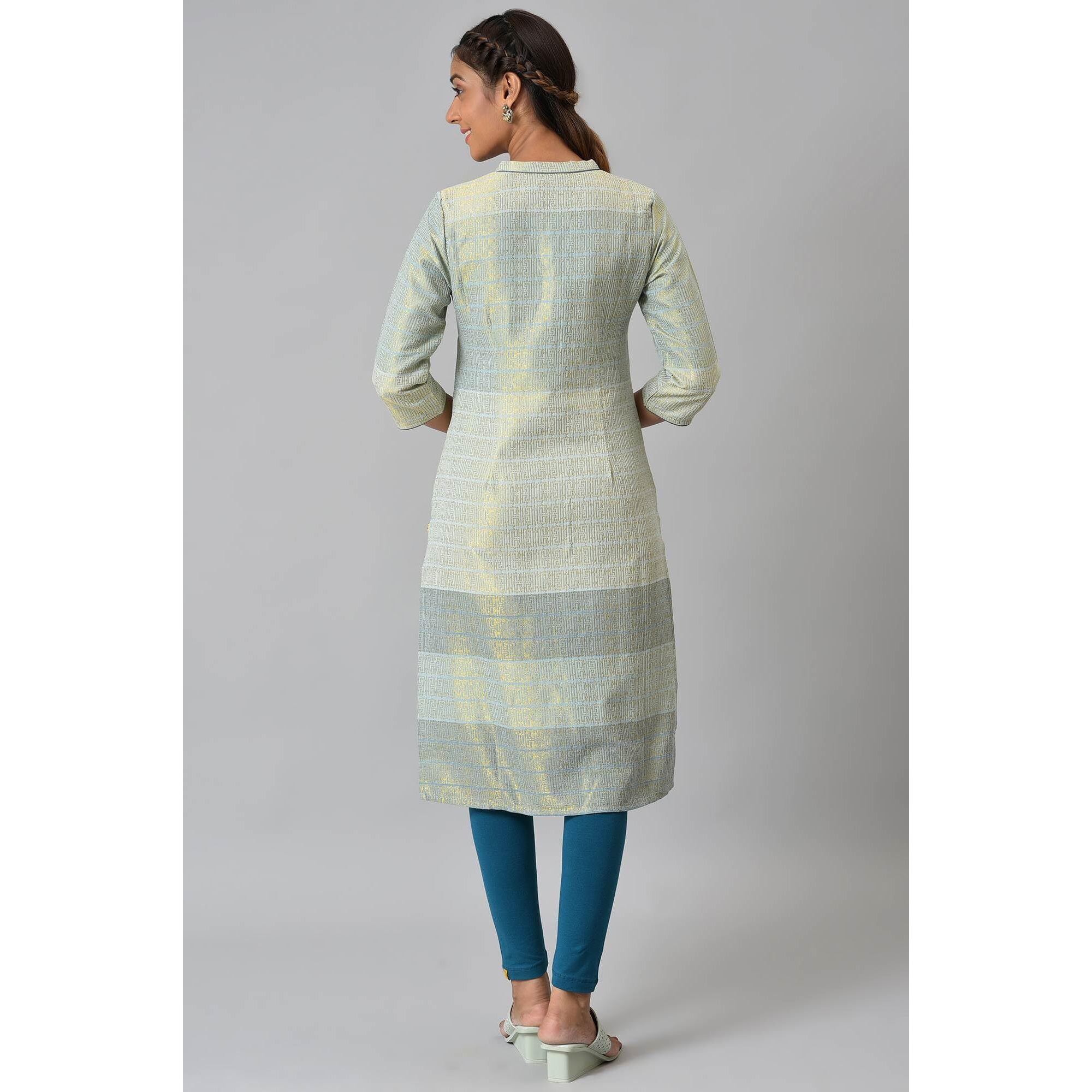 Aurelia Women Surf Spray Cotton Blend Geometric Yarn Dyed Kurta (23Aua12668-702884-L)