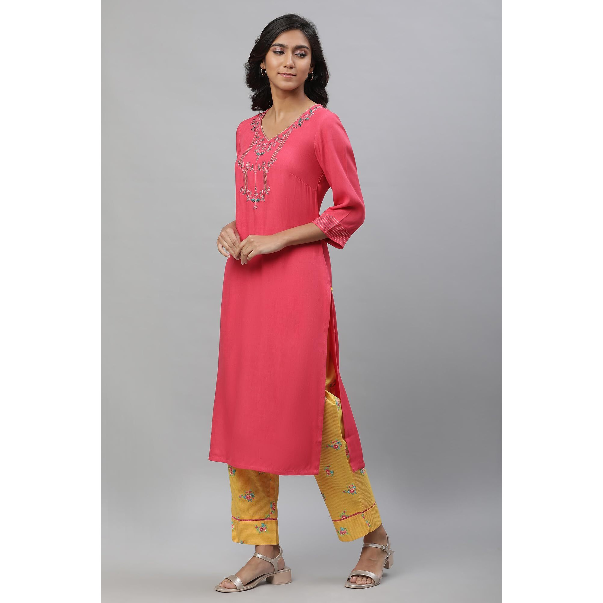 Aurelia Women's Viscose Regular Kurta (24Fea14492-606466_Pink