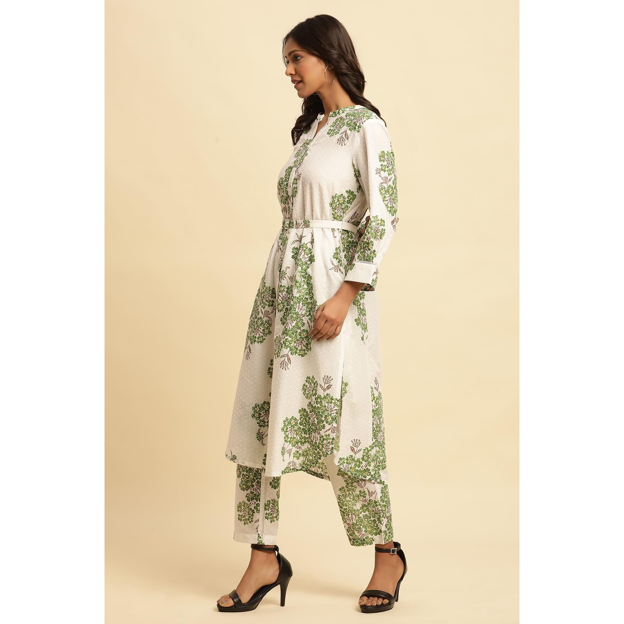 W Women White Floral Print Cotton Co-Ord Kurta Set & Straight Pant_24Fews10581-123207_Xl