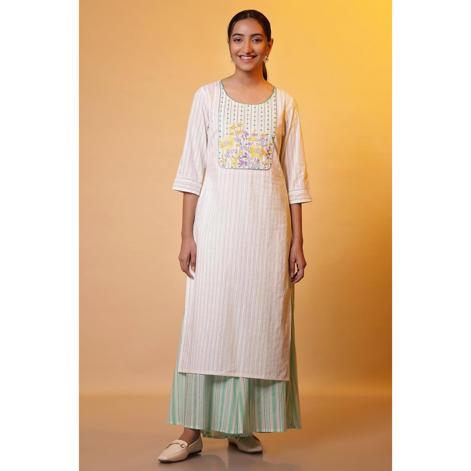 Aurelia Women's Cotton Floral Regular Kurta (24Fea14780_White