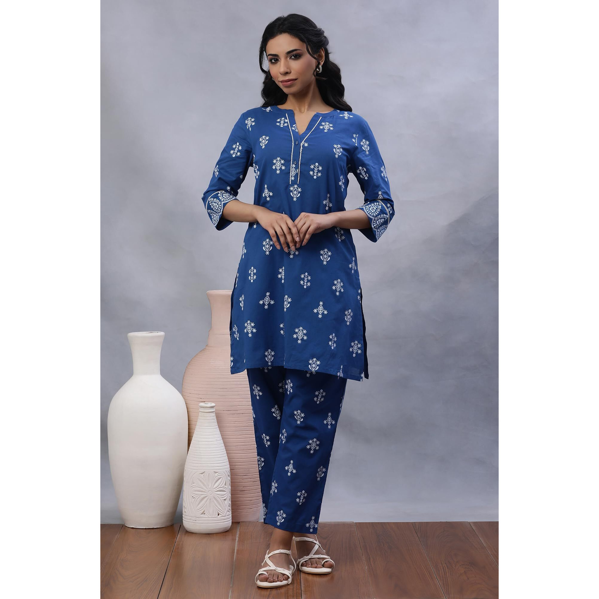 W For Woman W Women Blue Floral Print Cotton Co-Ord Kurta Set & Straight Pant_24Fews10823-123670_Xs