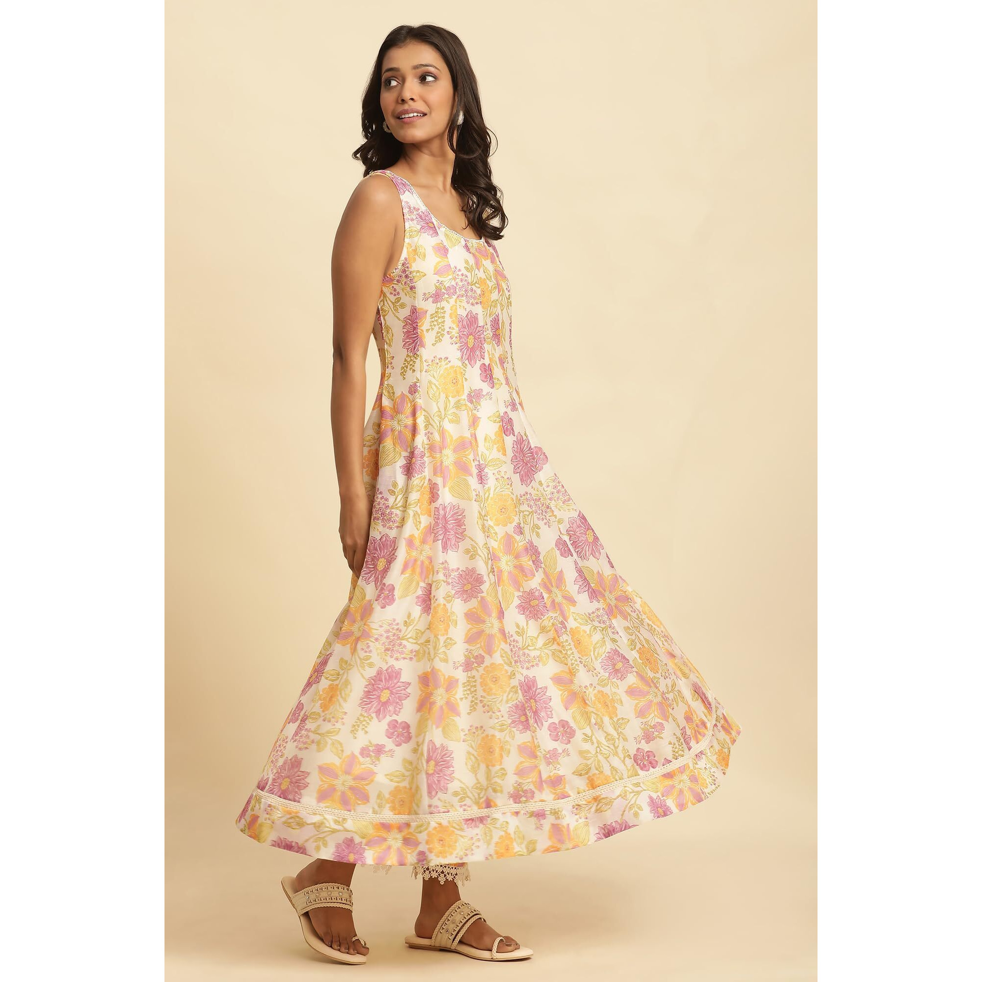 W Women White Floral Print Chanderi Kurta, Slim Pant & Dupatta_24Fews10575-123227_3Xl