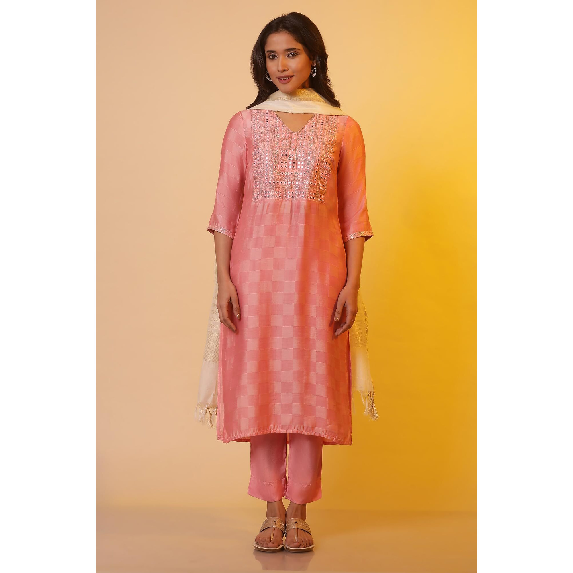 Aurelia Women Pink Embroidered Viscose Kurta Set With Palazzos & Dupatta_24Feas15107_Xs