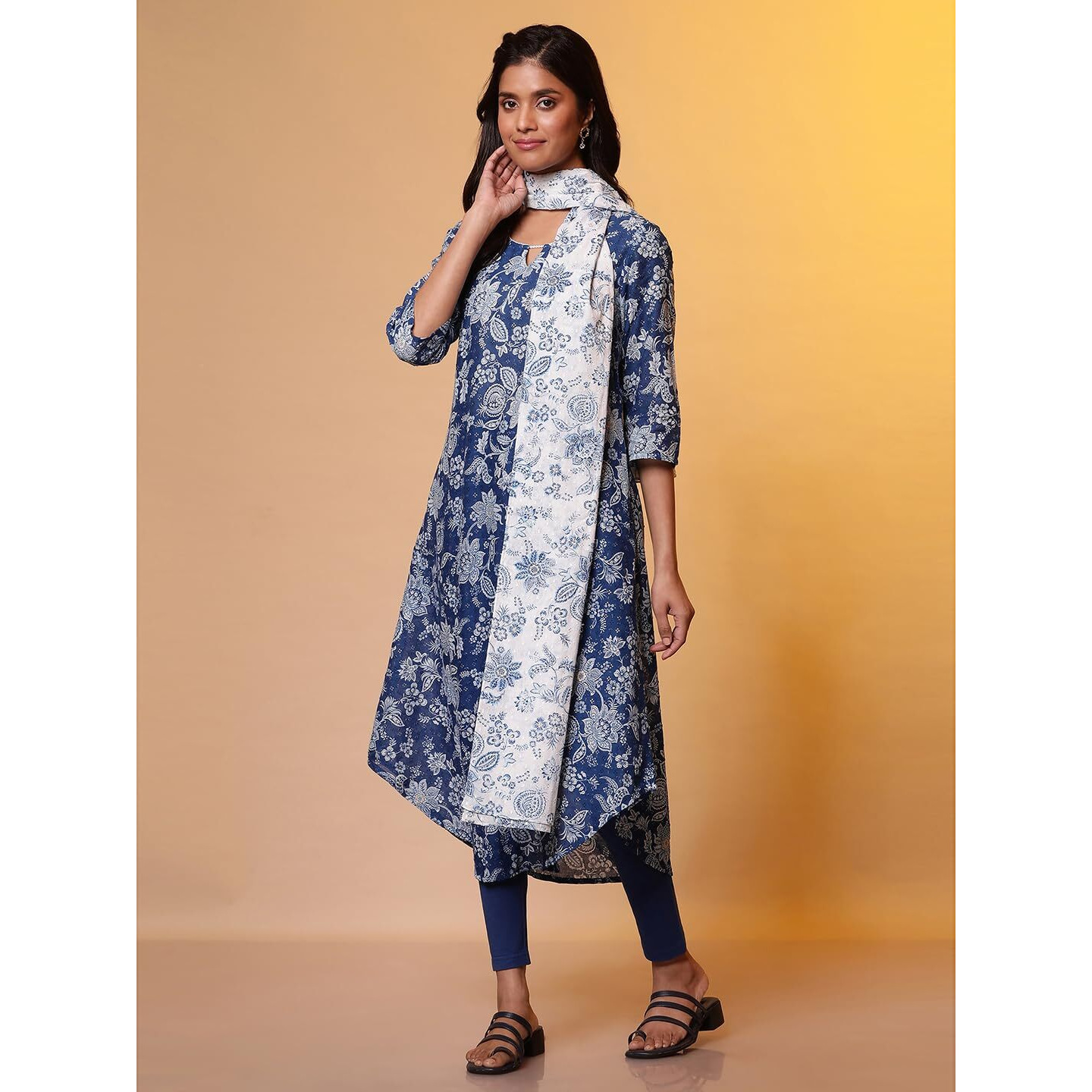 Aurelia Women White Floral Printed Cotton Mulmul Dupatta, One Size