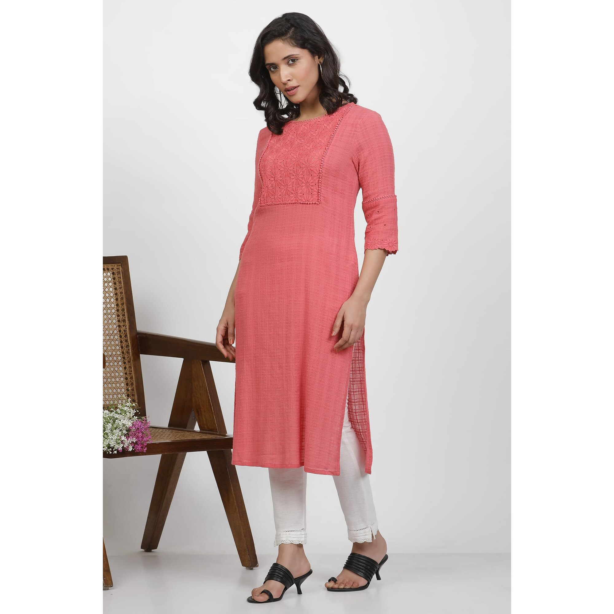 W For Woman Pink Embroidered Print Cotton Straight Kurta_24Few11368-221949_Xs