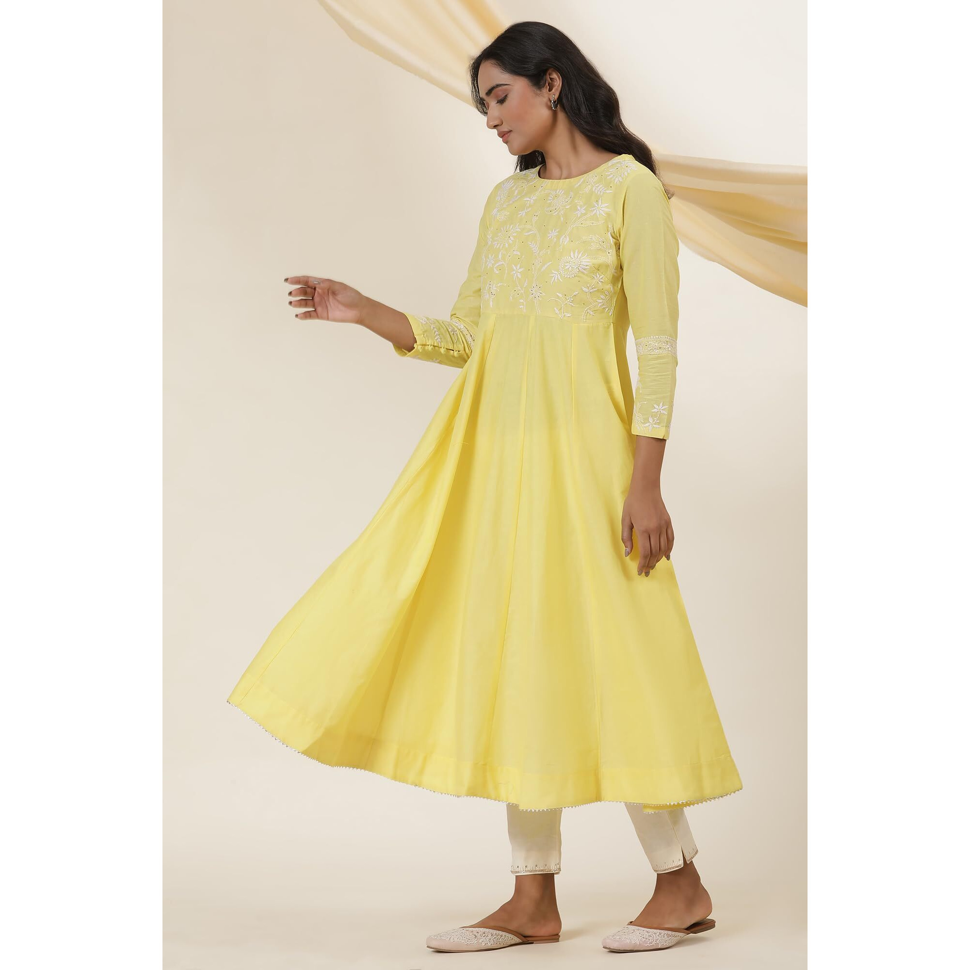 W For Woman Folksong Yellow Festive Solid Cotton Flared Kurta_24Maf11757-920835_L