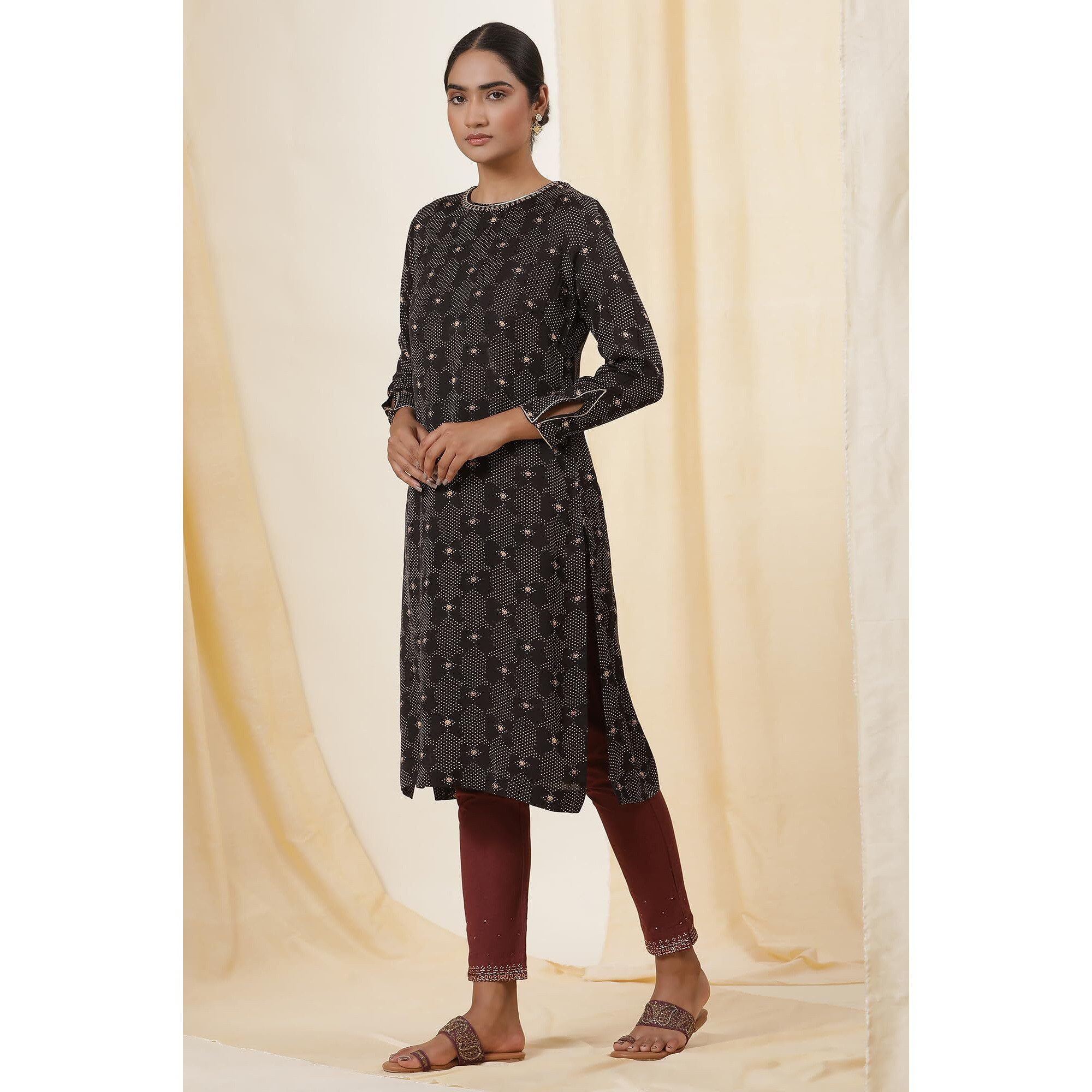 W For Woman Folksong Black Festive Geometric Print Viscose Straight Kurta_24Maf11683-910666_Xl