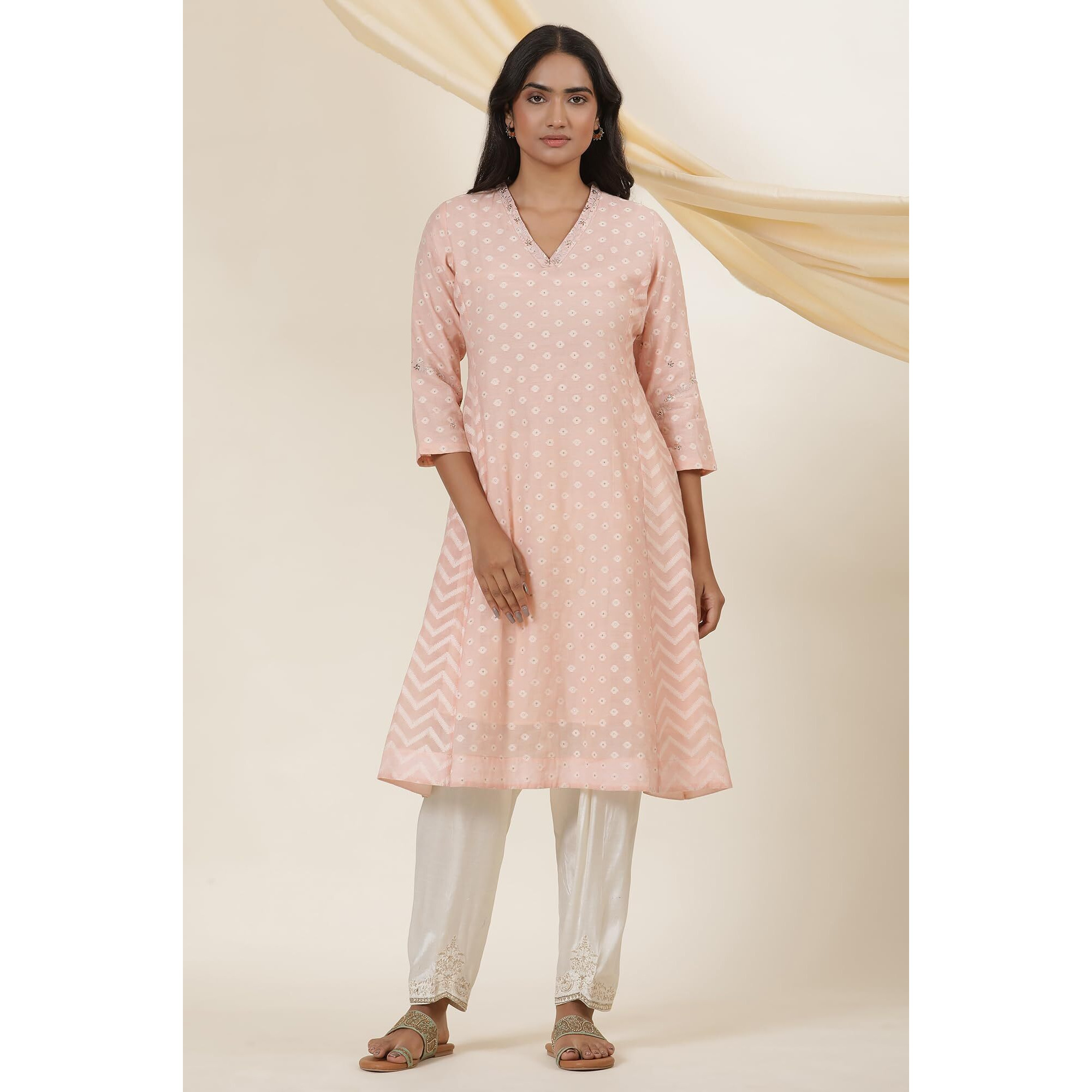 W For Woman Folksong Pink Festive Geometric Print Flared Kurta_24Maf11752-930316_Xl