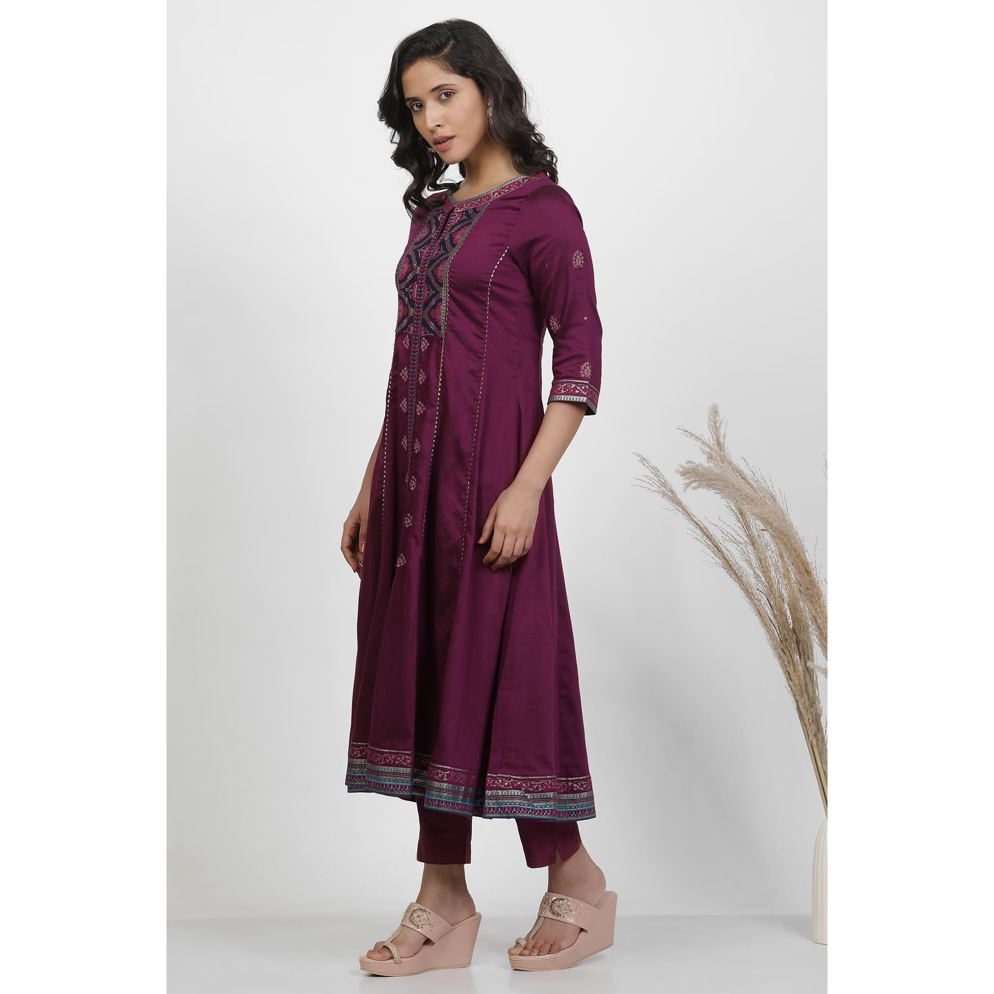 W For Woman Purple Floral Printed Blend Zari Kurta And Pant Set