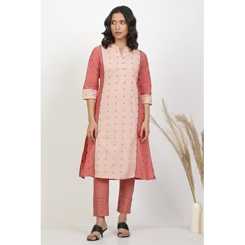 W Women Red Geometric Print Viscose Kurta Set With Slim Pant_24Onws17695-312188_L