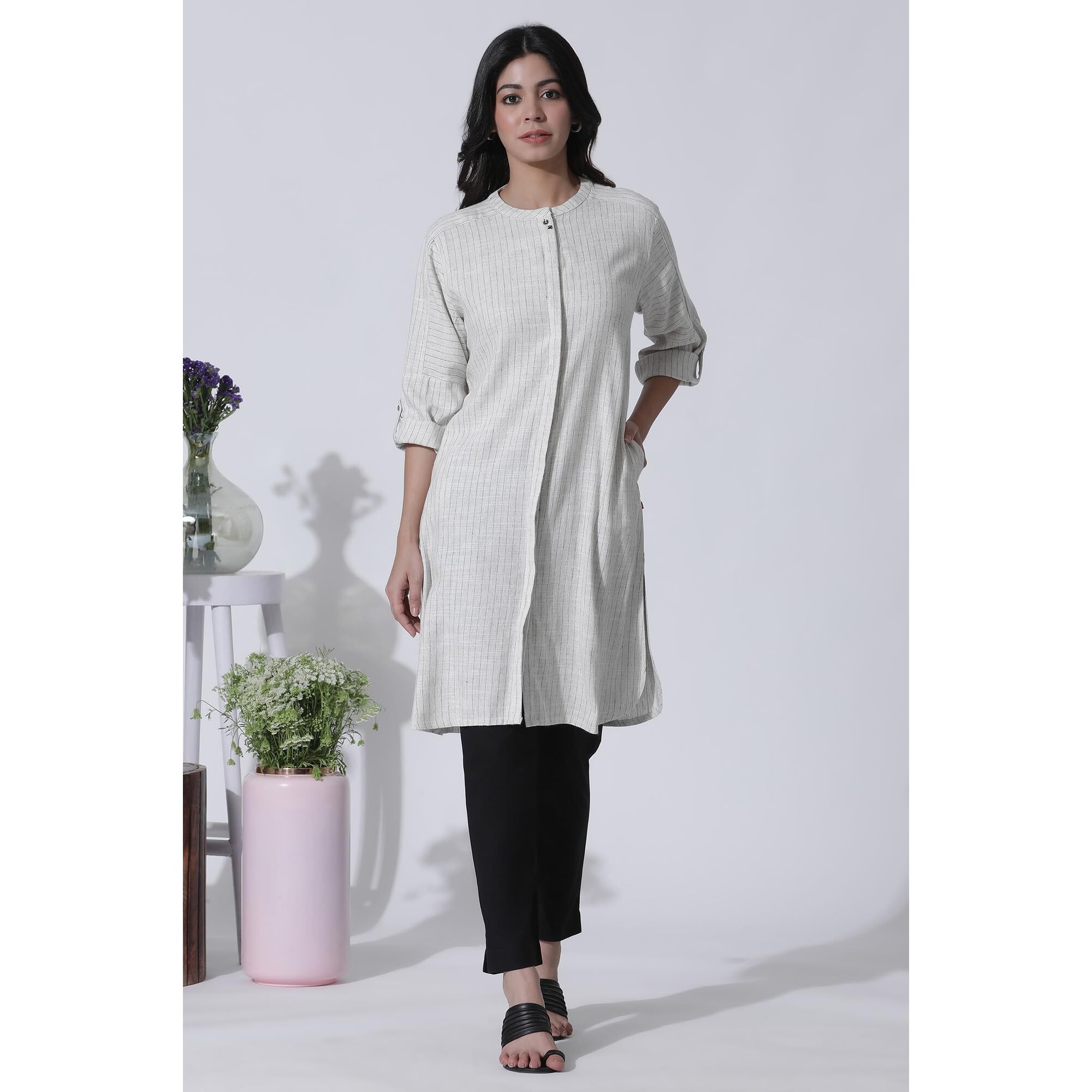 W For Woman Off-White Striped Yar-Dyed Shirt Kurta And Pants Set_24Onws11092-313906_Xl