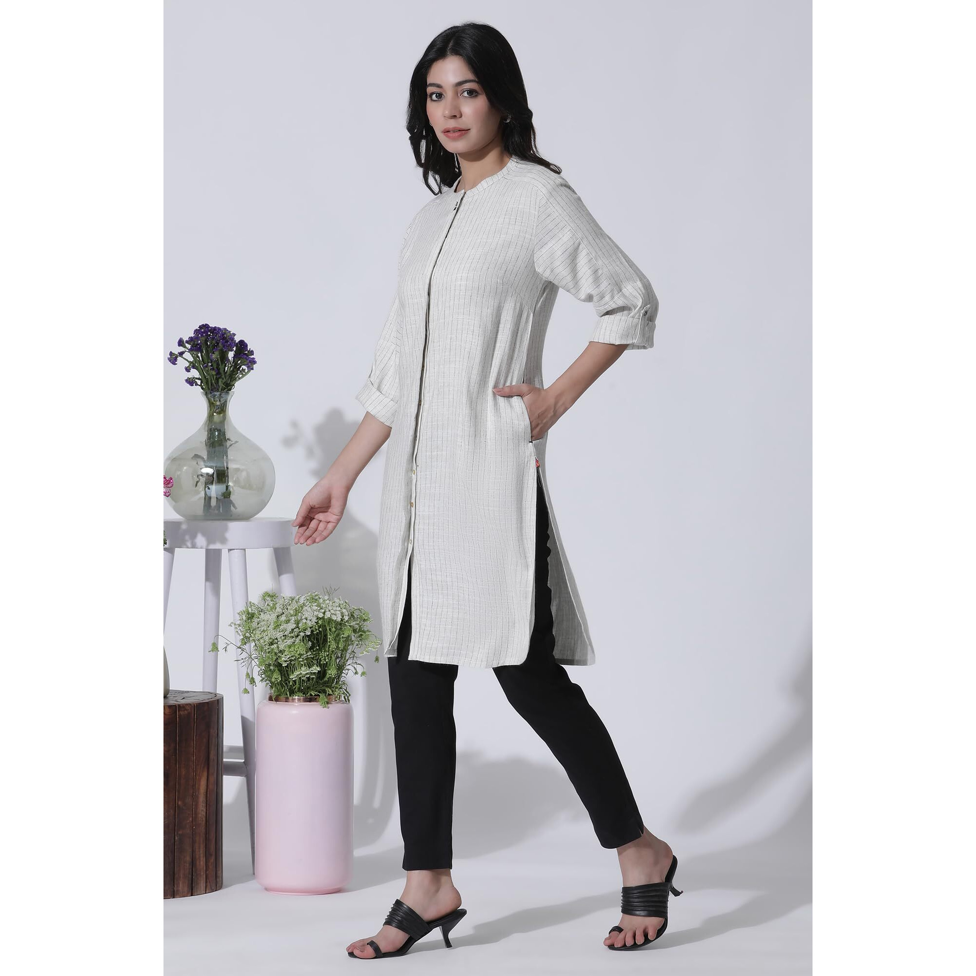 W For Woman Off-White Striped Yar-Dyed Shirt Kurta And Pants Set_24Onws11092-313906_Xl