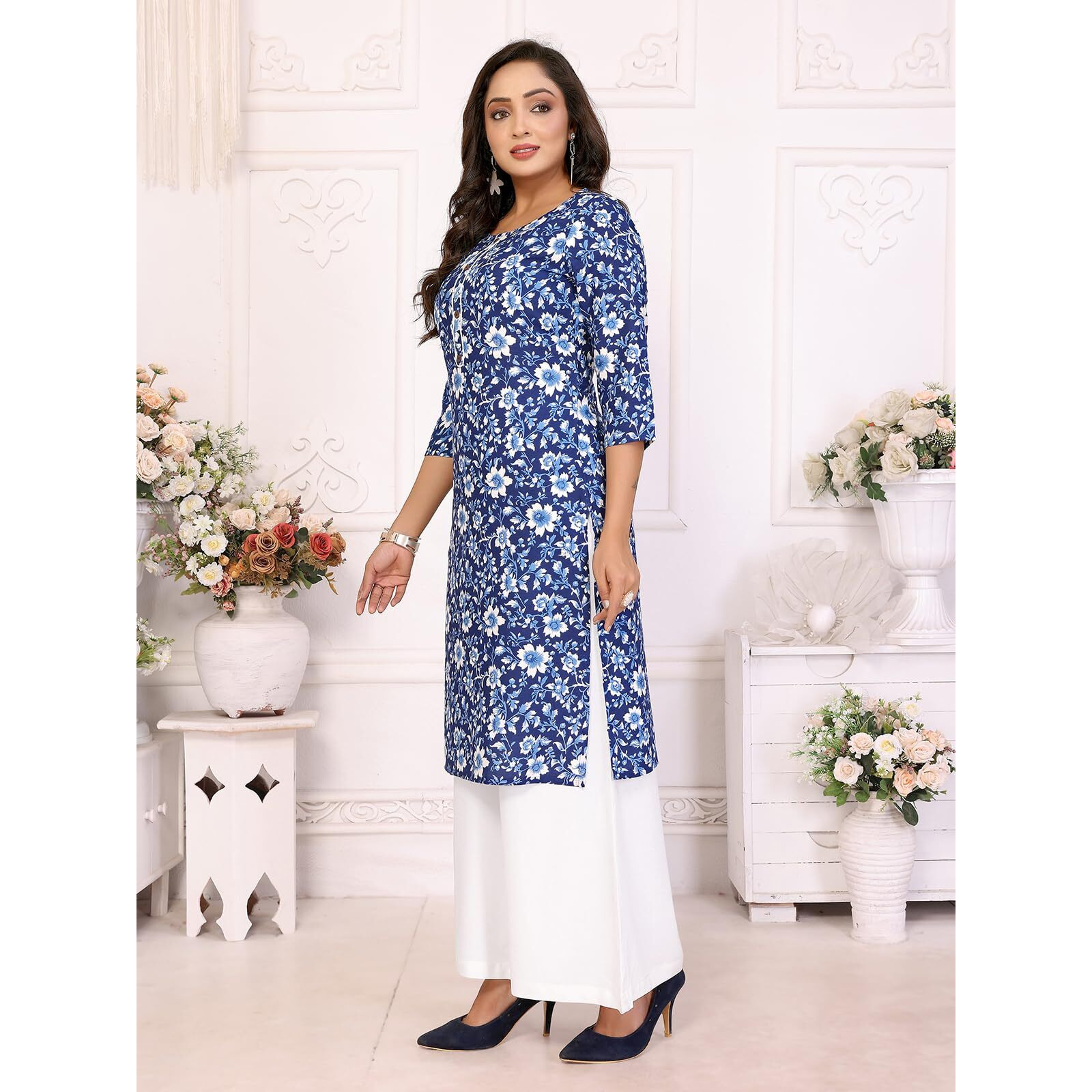 Rangita Blue Cotton Straight Printed Knee Length Kurti | Kurta For Women_M