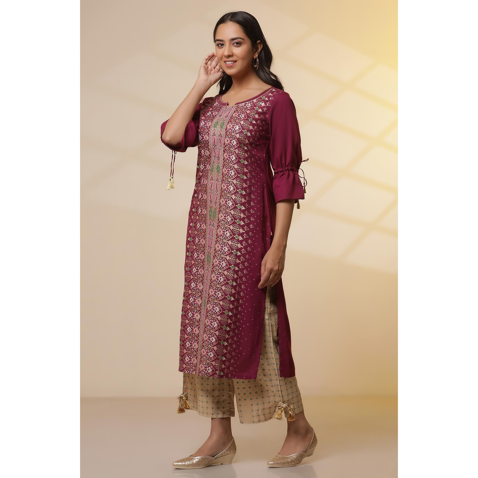 Aurelia Womens Floral Printed Straight Kurta Set With Trousers And Dupatta For Women