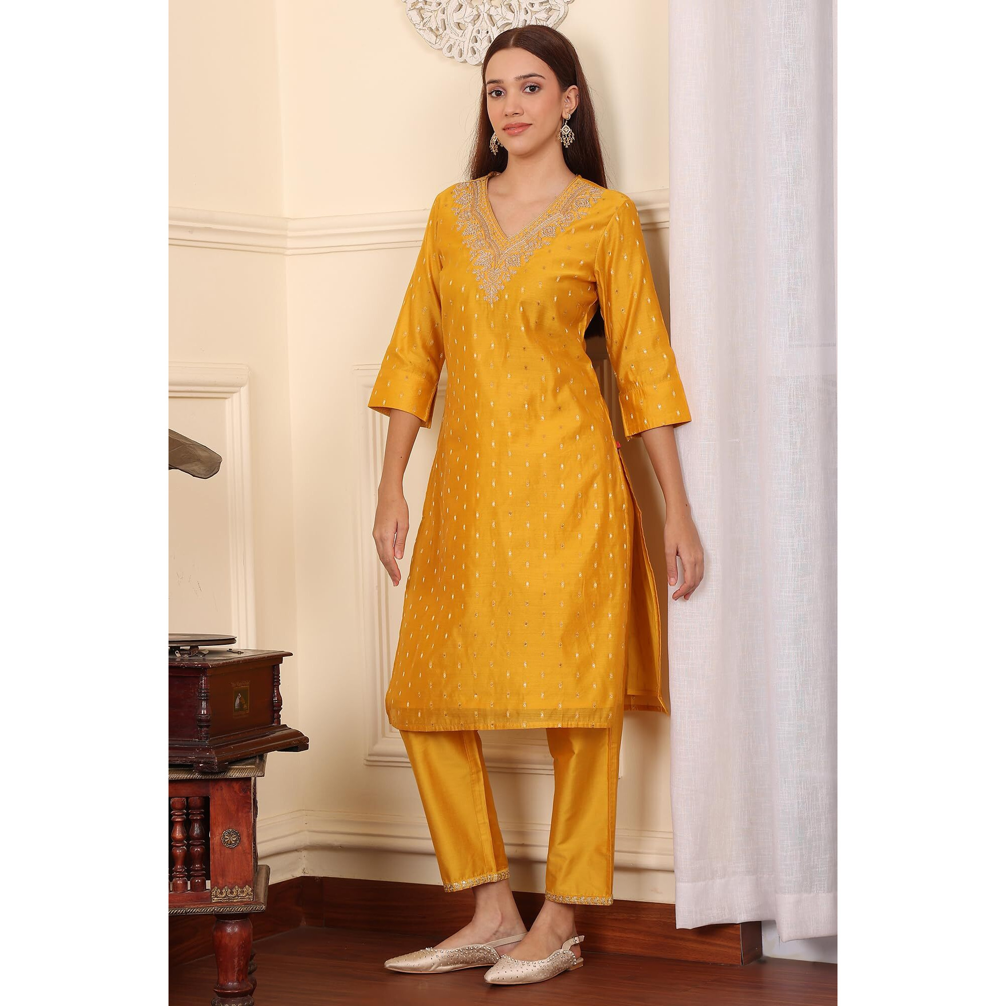 W For Woman Yellow Dori Embroidered Chanderi Straight Kurta (Size M)-24Auw12040-314102