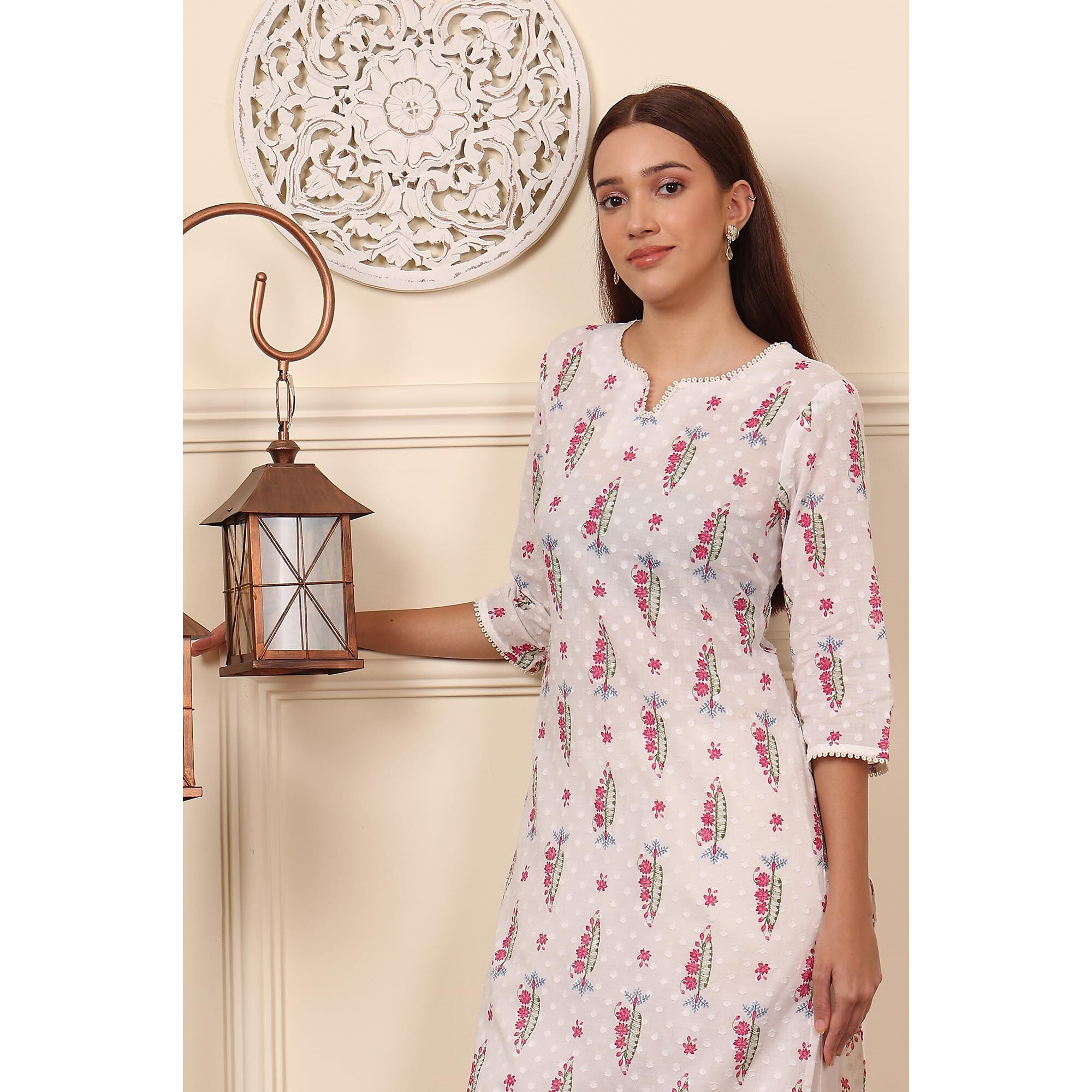 W For Woman White Floral & Leaf Printed Textured Pure Cotton Straight Kurta (Size 3Xl)-24Auw12019-124748