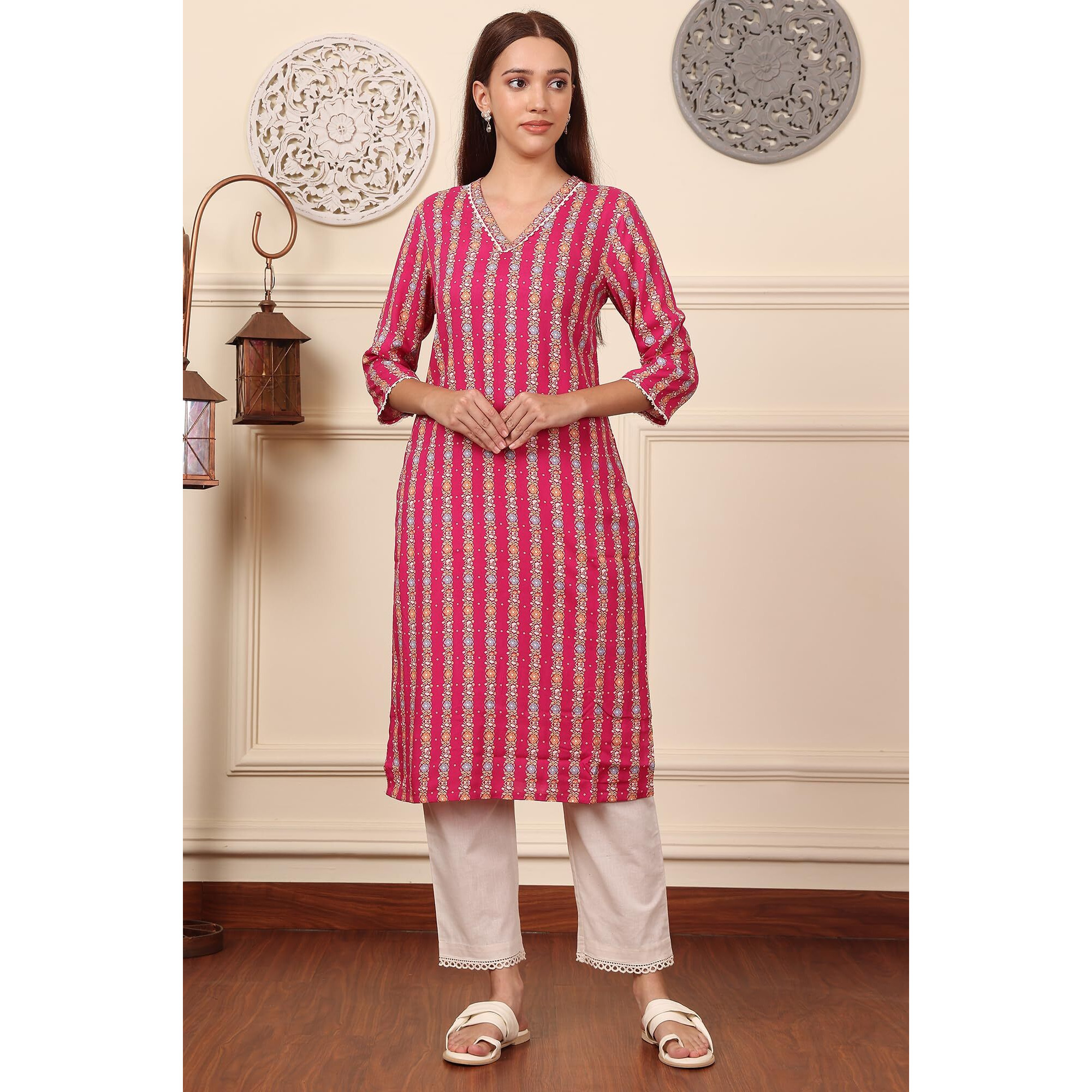 W For Woman Fuchsia Pink Floral Printed V-Neck Rayon Kurta (Size Xs)-24Auw12215-124814