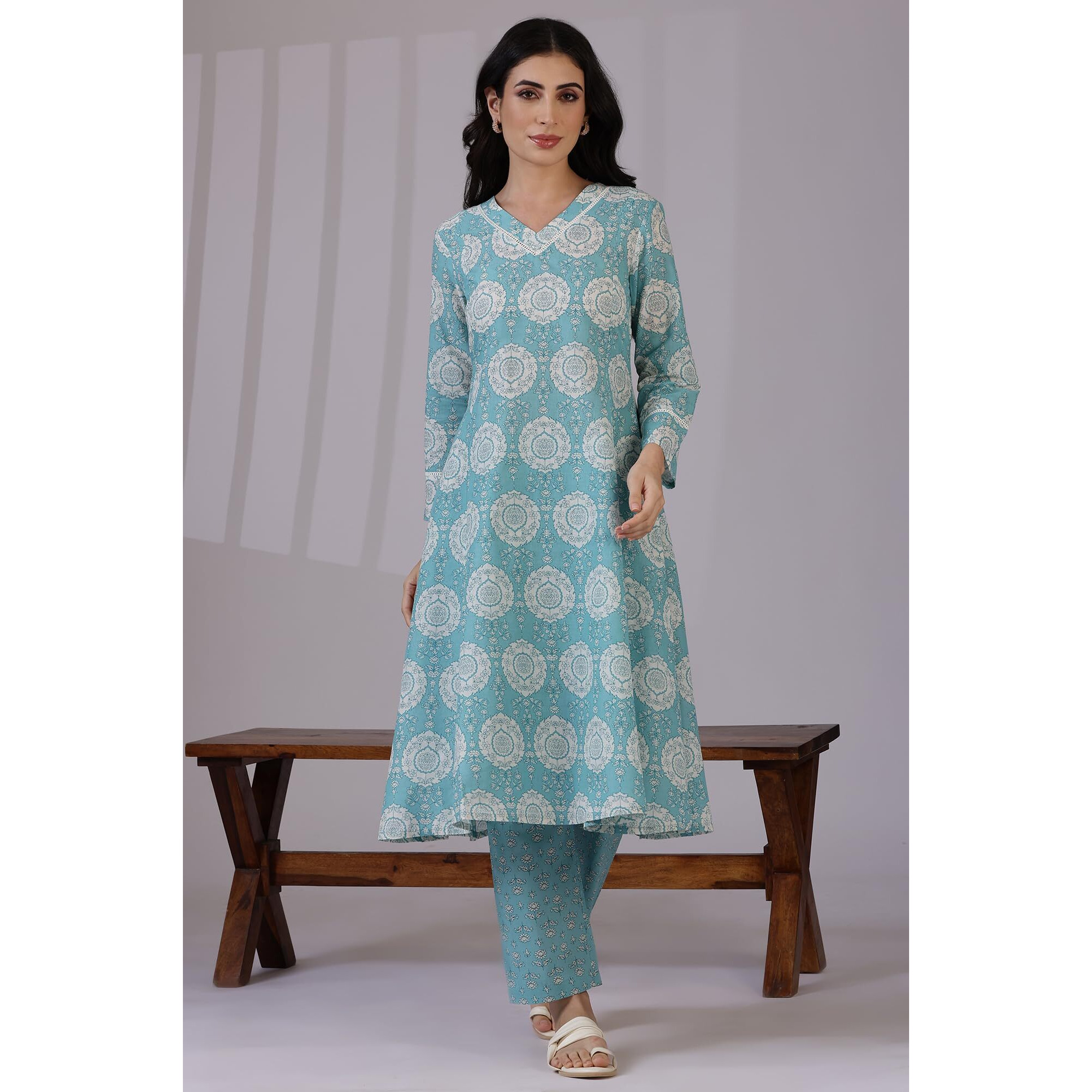 W For Woman Blue Floral Printed A-Line Pure Cotton Kurta And Pants Co-Ord Set (Size M)-Ws12335-123938