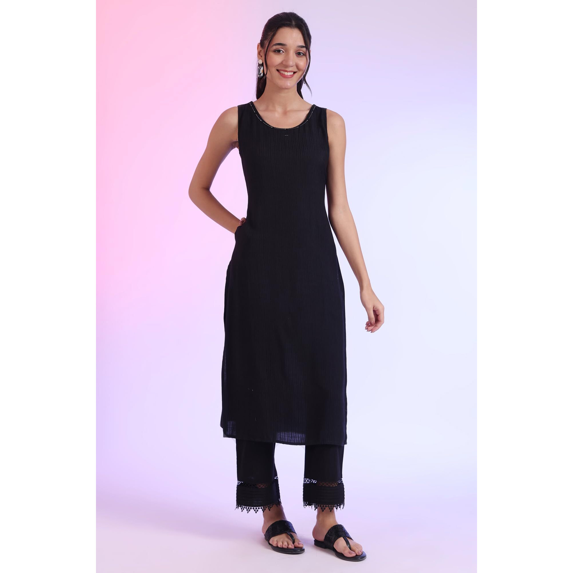 Aurelia Women's Black Solid Straight Kurta (Size L)-A15551-608069
