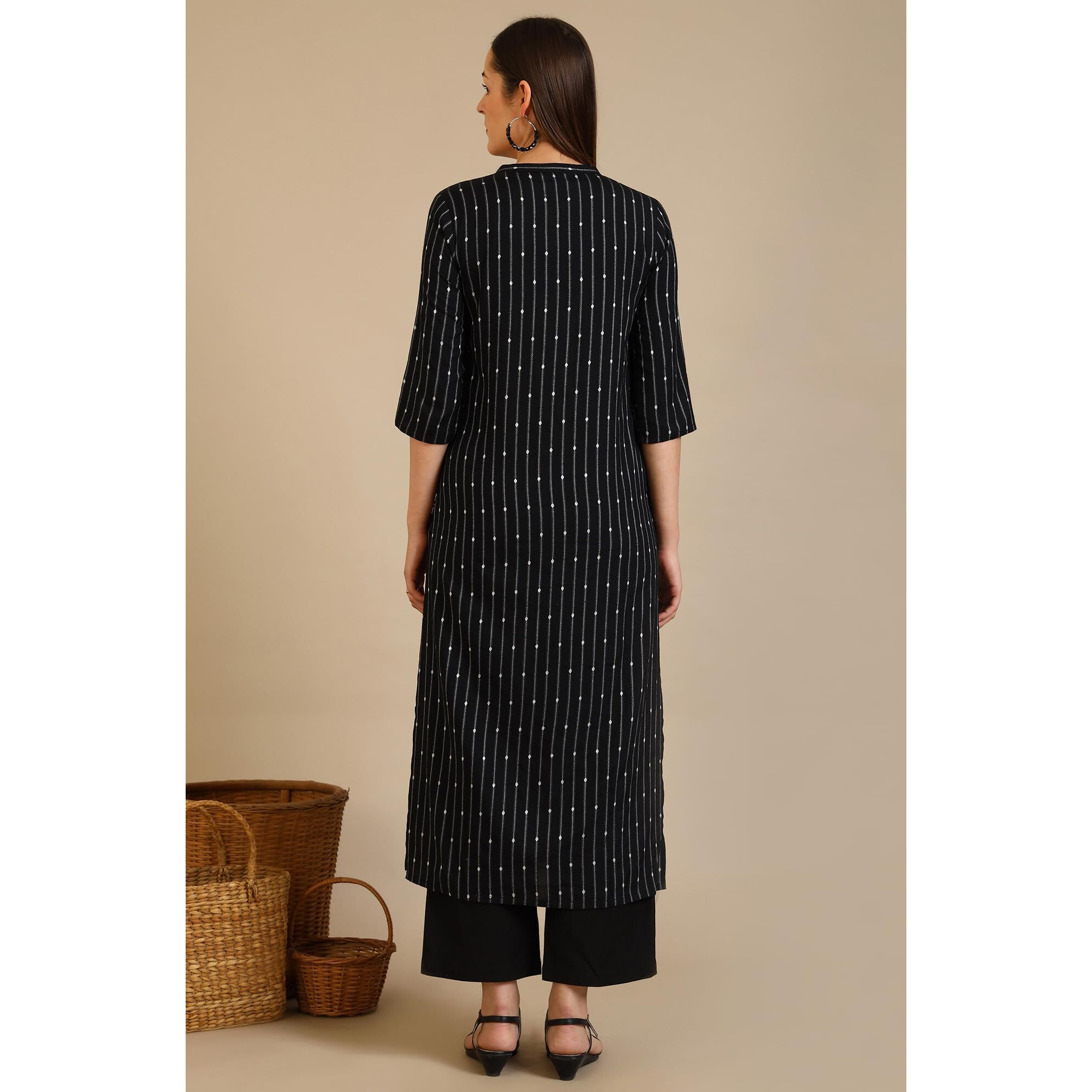 Aurelia Women's Black Yarn Dyed Striped Straight Kurta (Size L)-A15791-701933