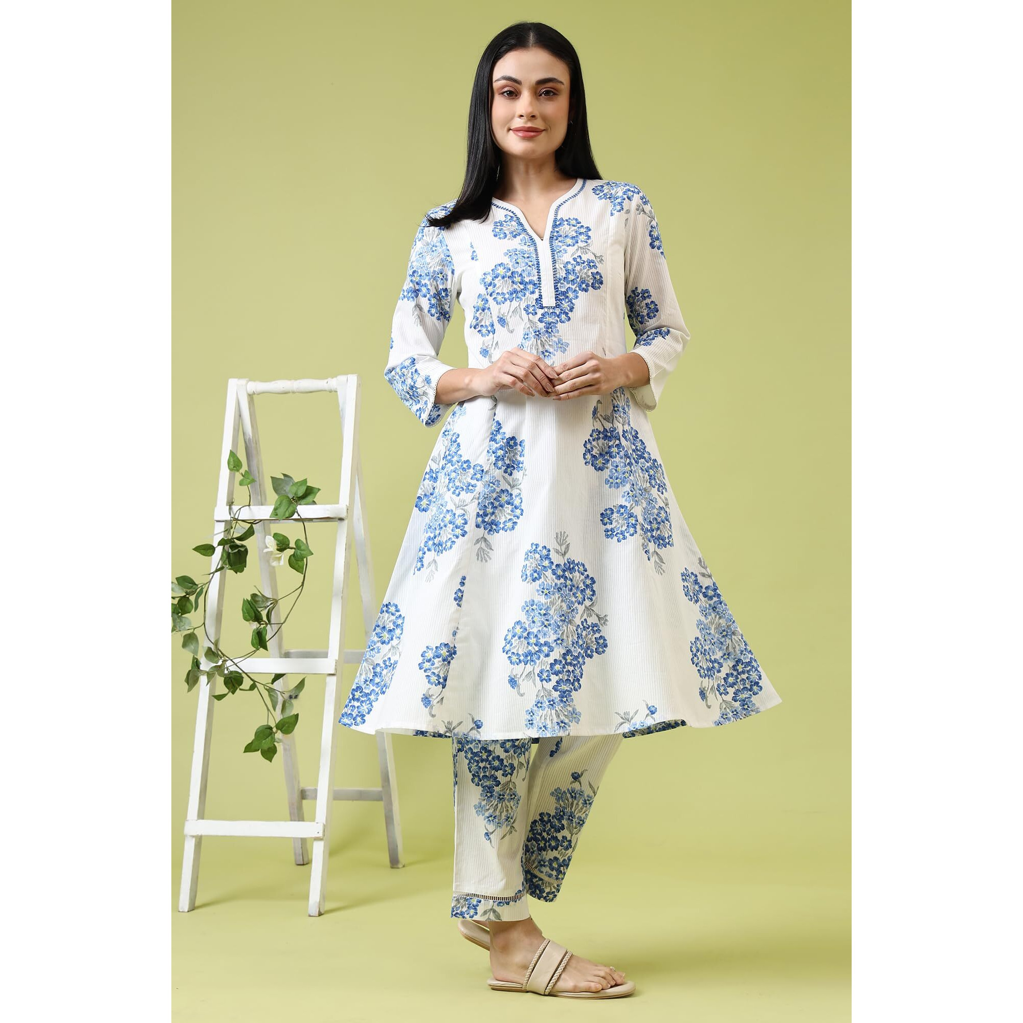 W For Woman White Floral Printed Pure Cotton Flared Kurta And Pants Co-Ord Set (Size Xl)-Ws10580-126112