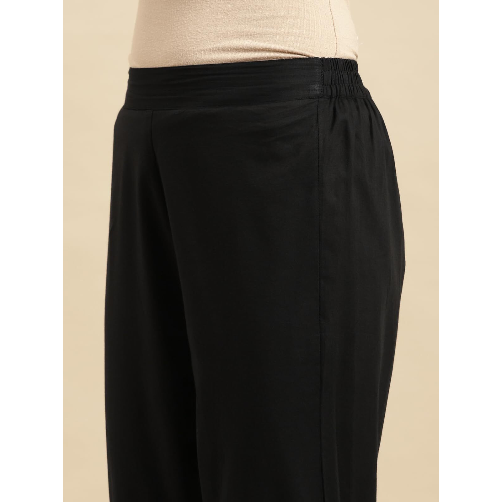 Rangita Women 100% Cotton Black Solid Calf Length Straight Pant, S